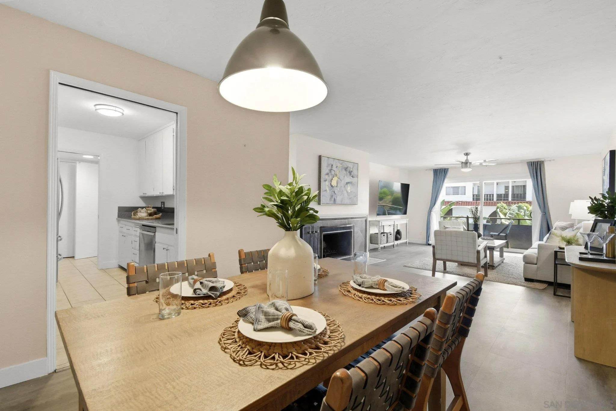 https://cdn.realtyfeed.com/cdn/127/260020976/ddf98a062324c956487330e7830c9c88.webp
