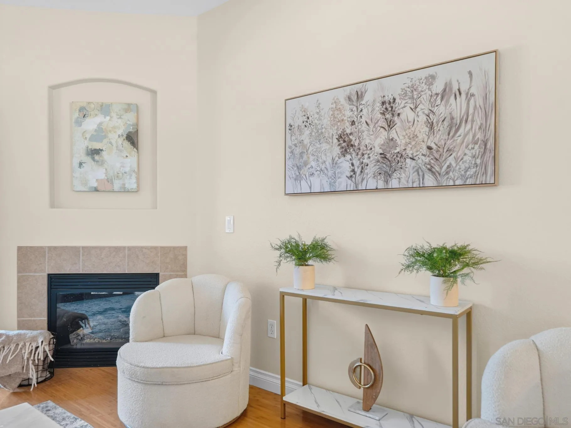 https://cdn.realtyfeed.com/cdn/127/260020977/632c54490c64952bee96c69cf8f96a64.webp