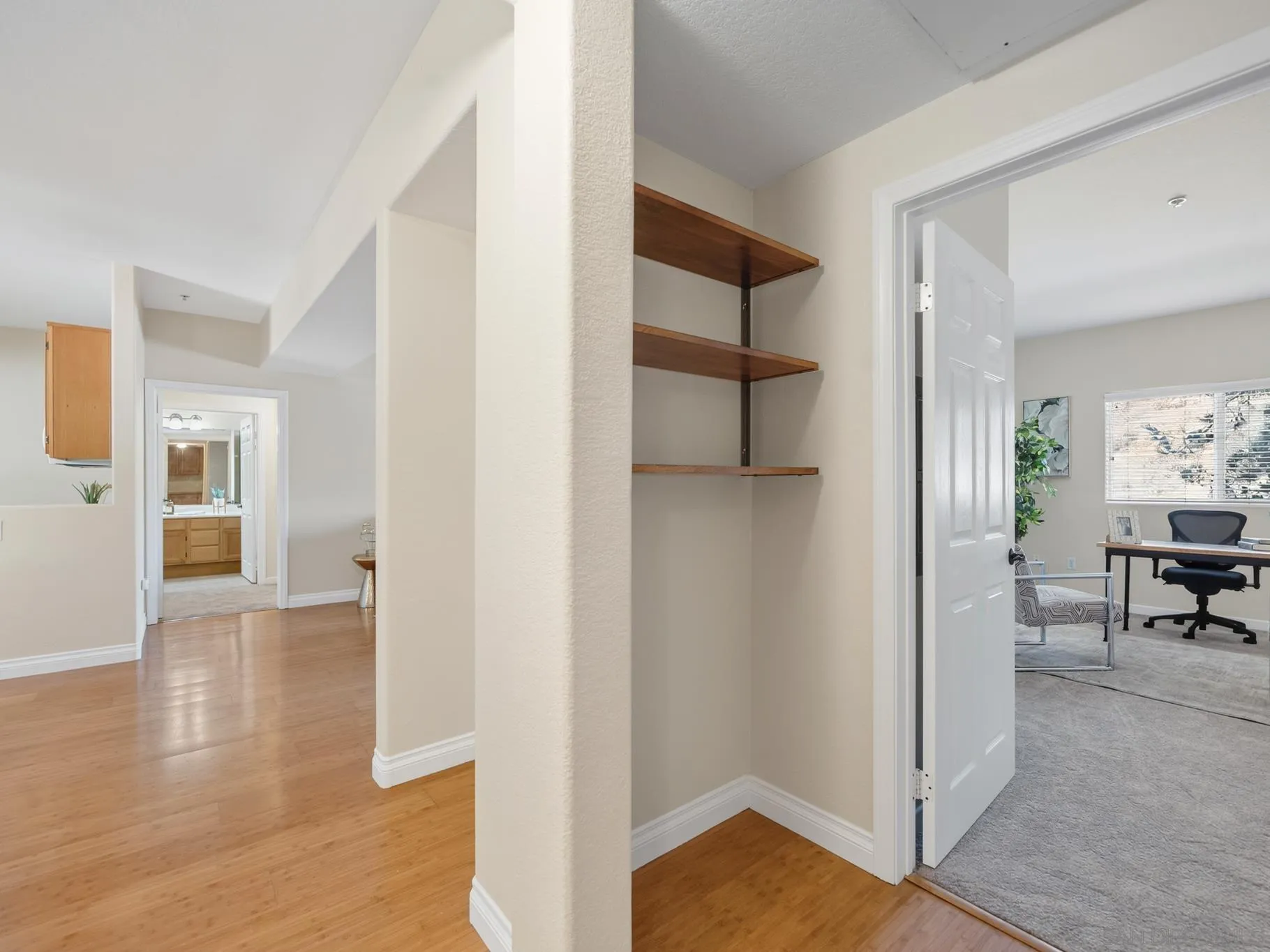 https://cdn.realtyfeed.com/cdn/127/260020977/6f7014eca0da6b767ceeb71fa8d5af94.webp