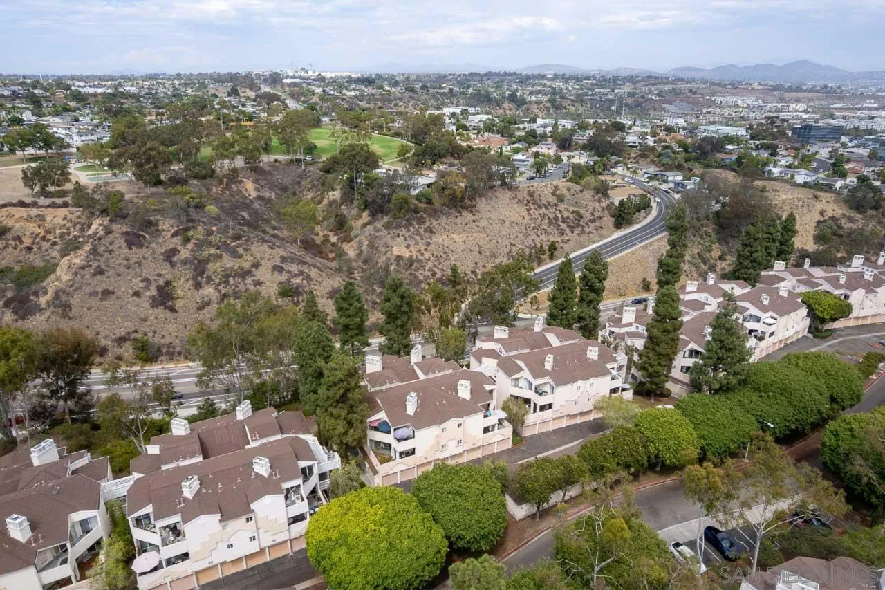https://cdn.realtyfeed.com/cdn/127/260020979/52b4fd26a8f6a881525355578a84a473.webp