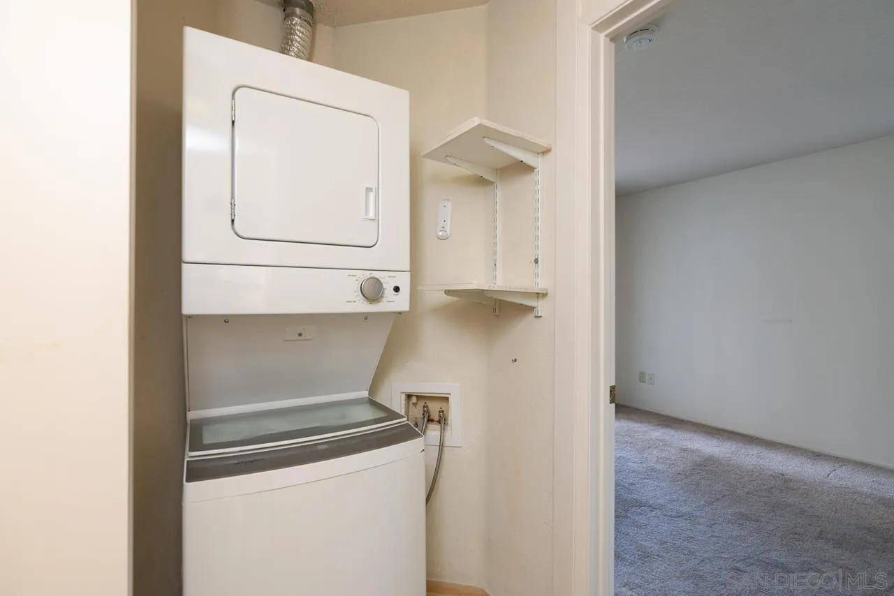 https://cdn.realtyfeed.com/cdn/127/260020979/ebb965be77e5a89c1b7d7f6c44edc3c9.webp