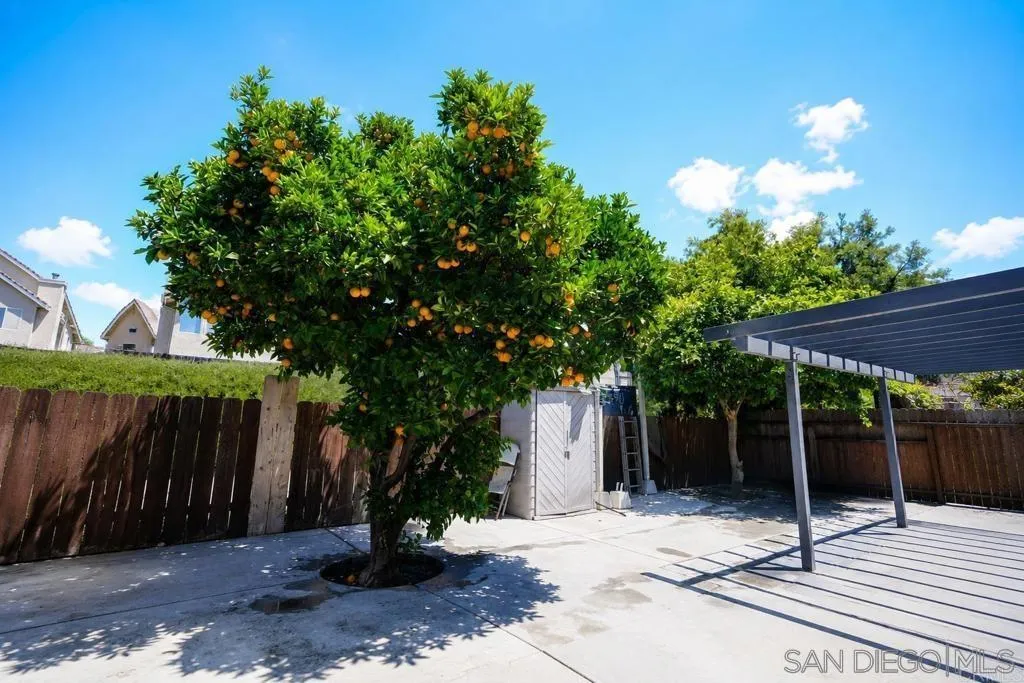 https://cdn.realtyfeed.com/cdn/127/260020982/a35c146c01eccdb39c89f528297b0f04.webp