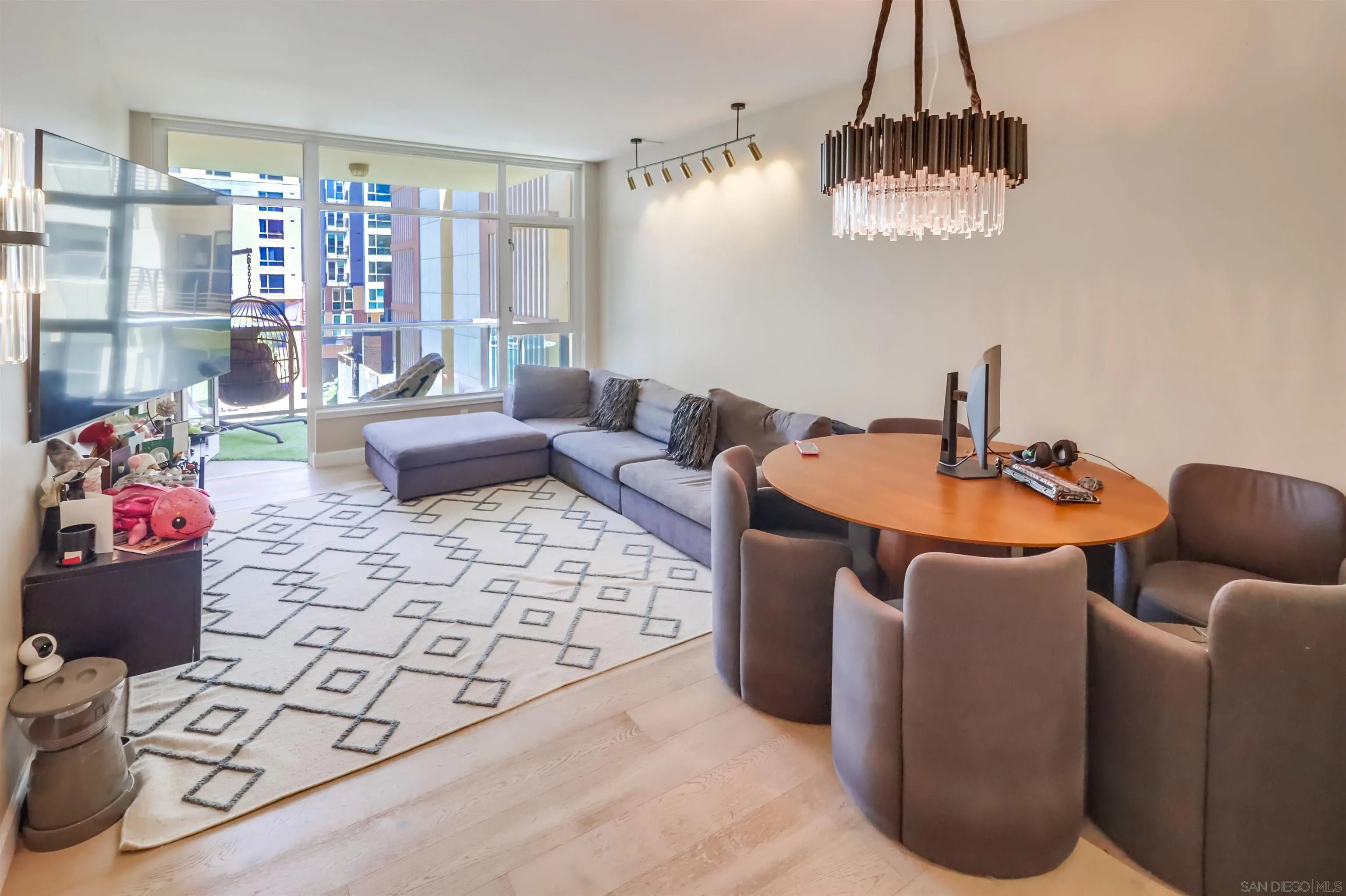 https://cdn.realtyfeed.com/cdn/127/260020986/03412f836bc44c075fb1185cde388a35.webp