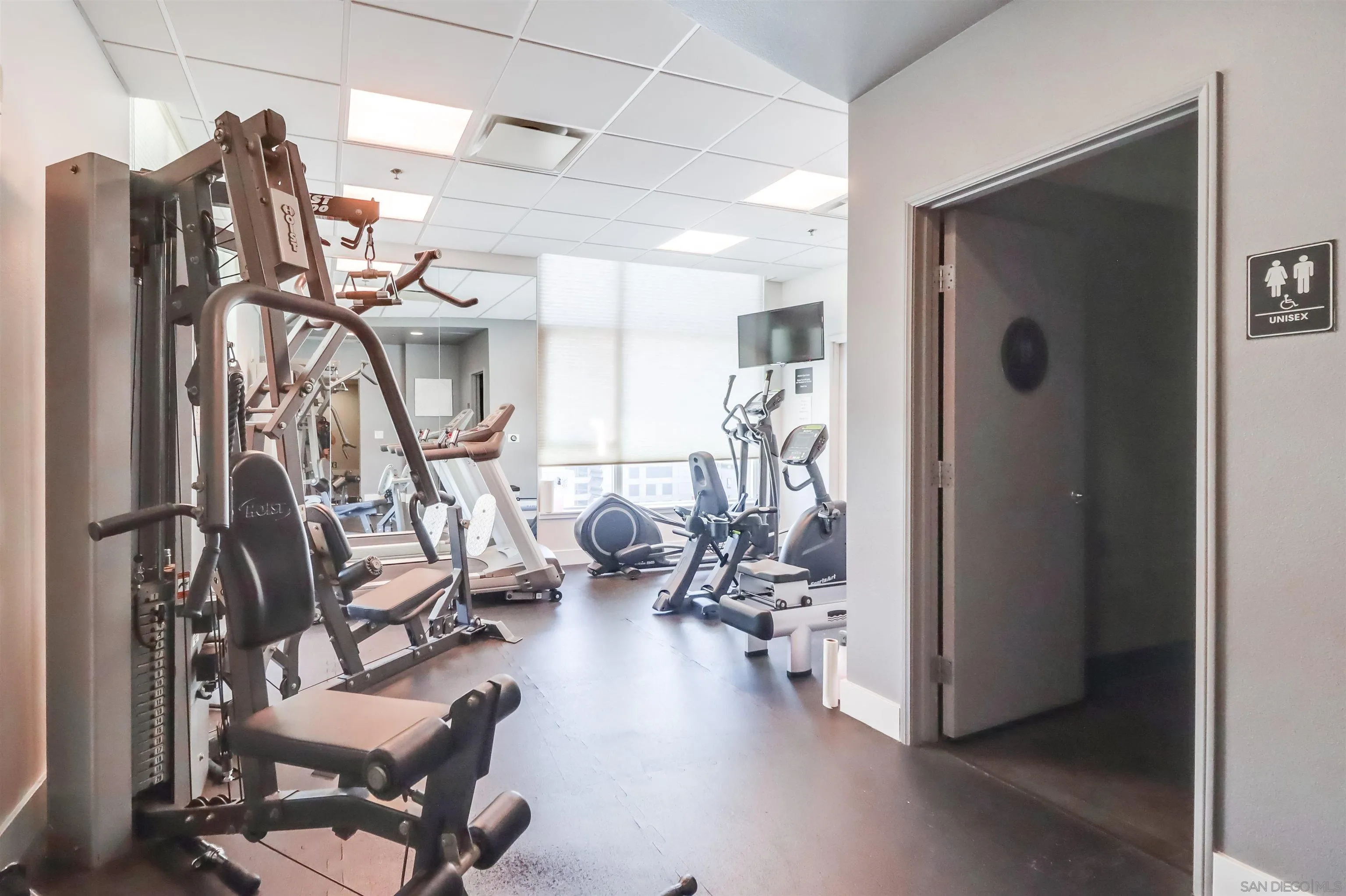 https://cdn.realtyfeed.com/cdn/127/260020986/0c1b9662ac68691db0bc495d4175e85d.webp