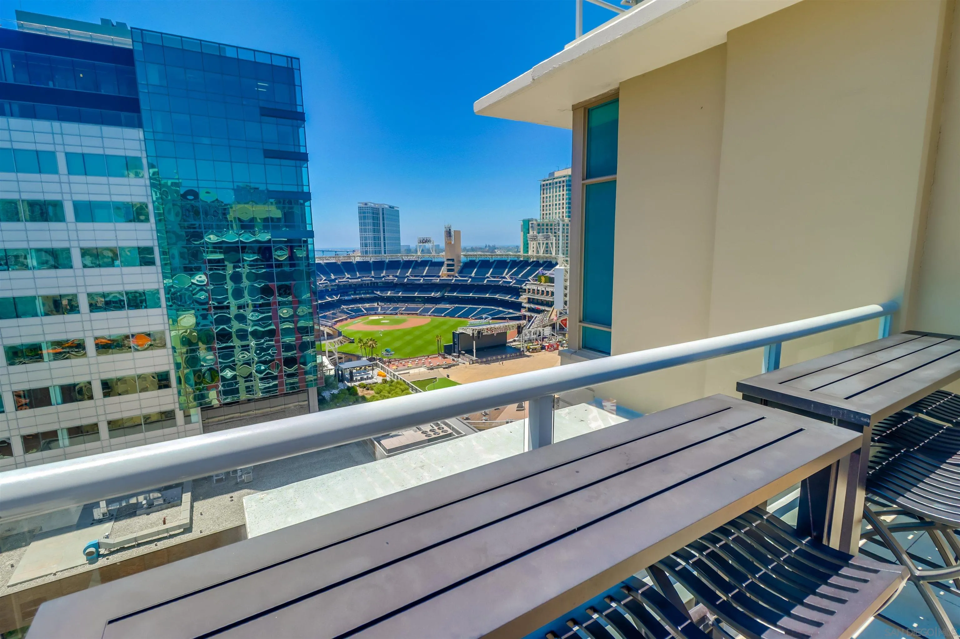 https://cdn.realtyfeed.com/cdn/127/260020986/62f7bdcba81a38d4f3a2049be7eec053.webp