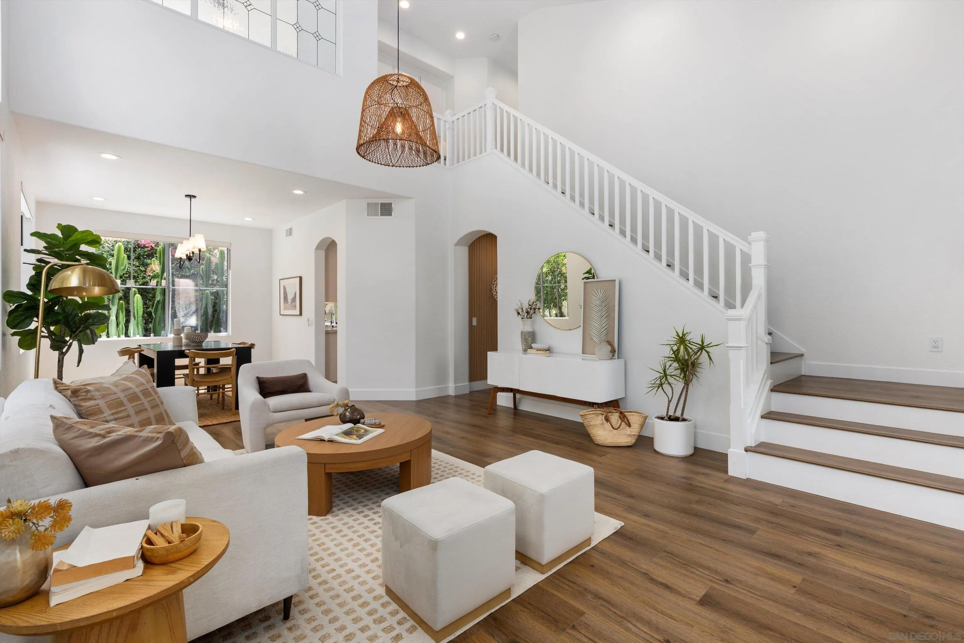 https://cdn.realtyfeed.com/cdn/127/260020989/3243b398e4f2ccd9d66071fff2fd05c4.webp