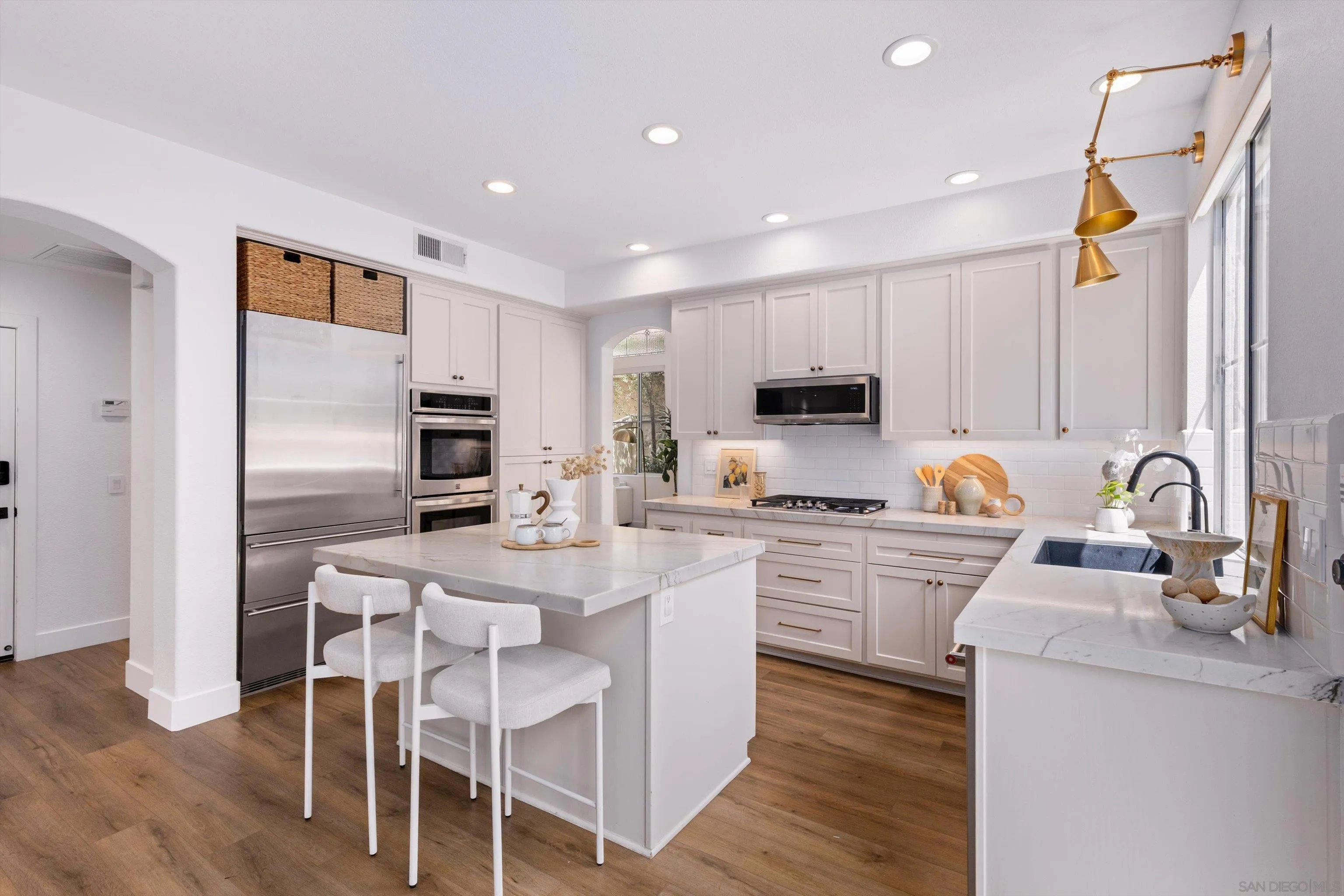 https://cdn.realtyfeed.com/cdn/127/260020989/47313a05b1bf4a76696b6bac4489425c.webp