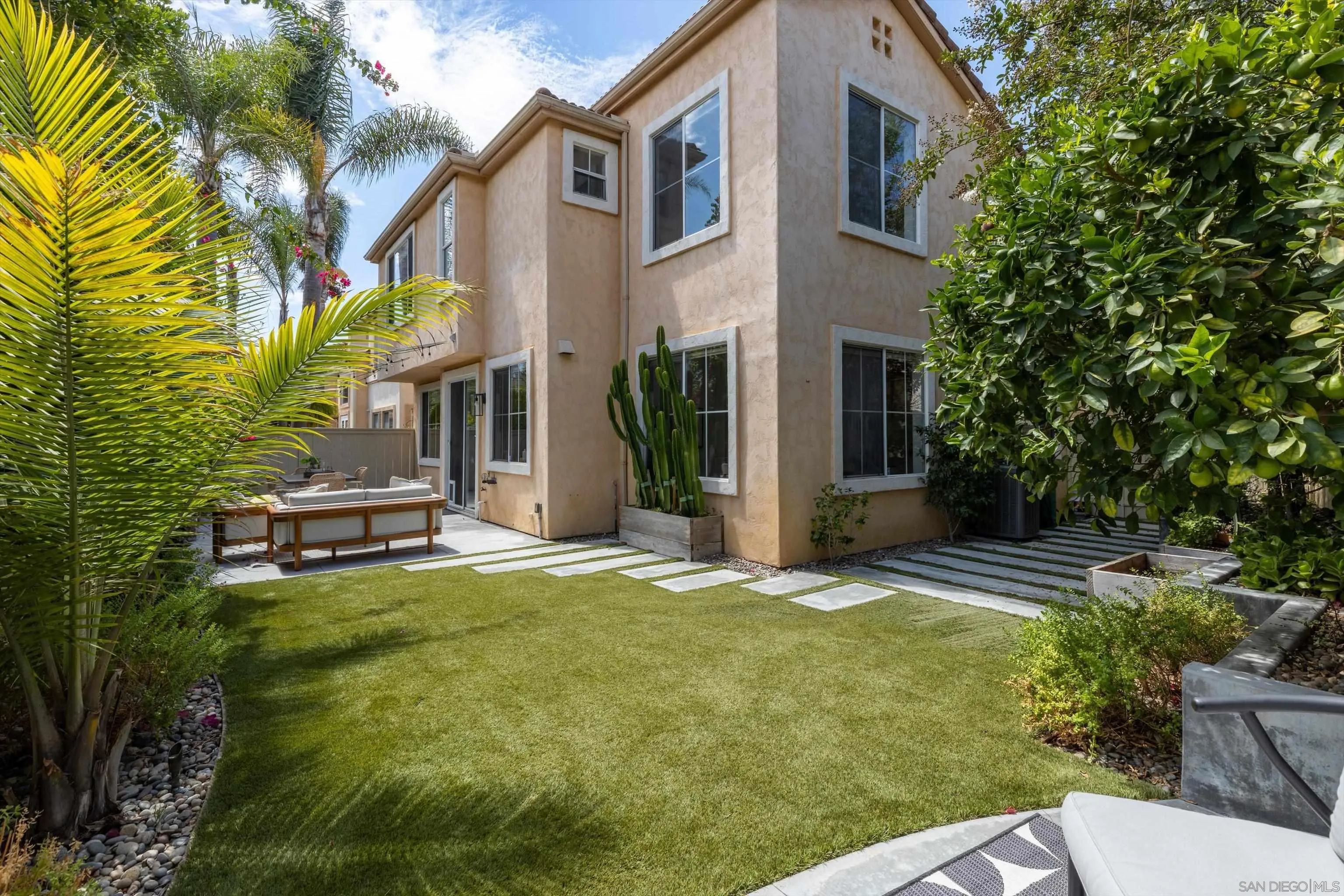 https://cdn.realtyfeed.com/cdn/127/260020989/6d9cd07ba0139f1912f7ce7ac52642fe.webp