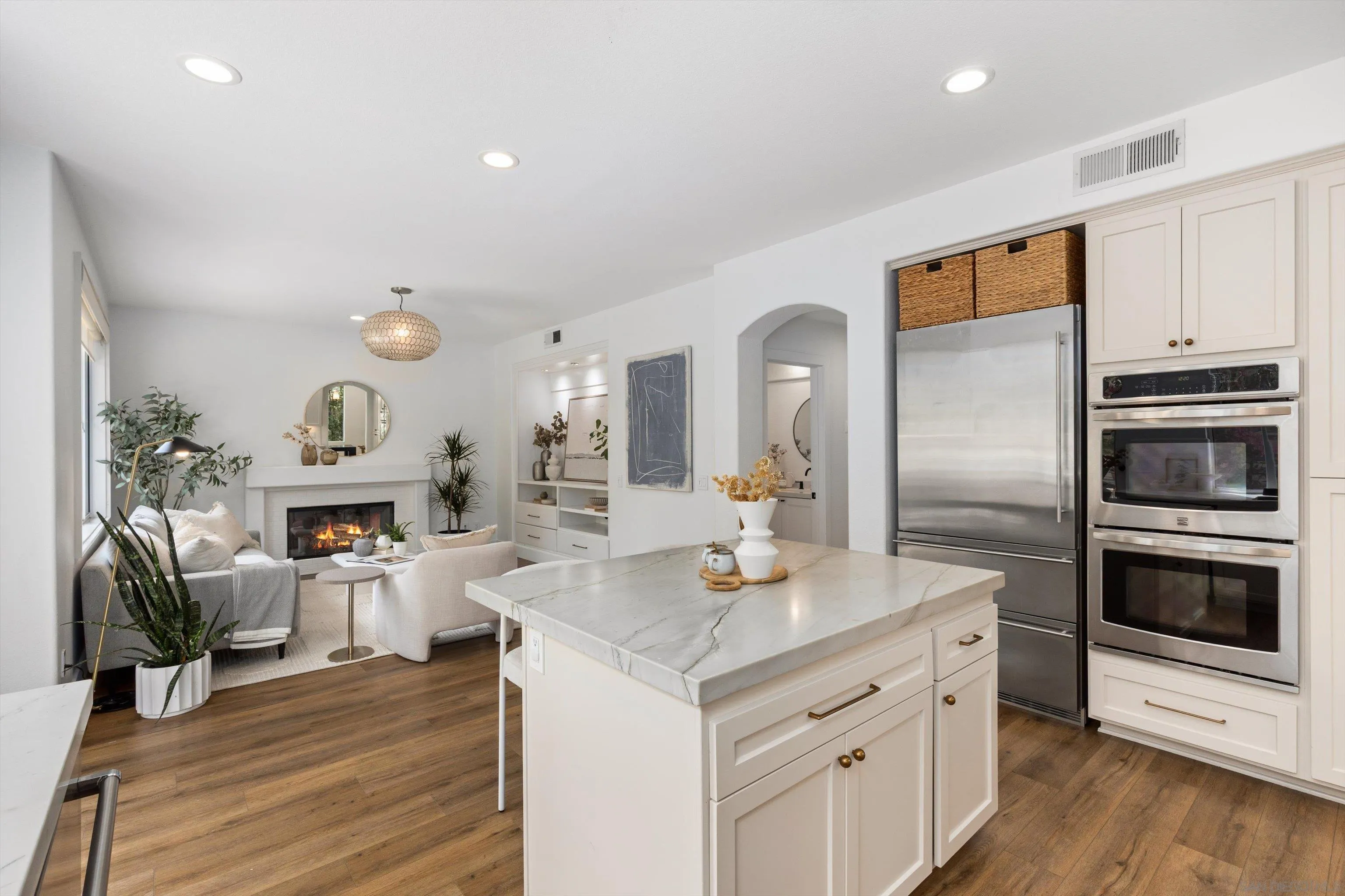 https://cdn.realtyfeed.com/cdn/127/260020989/829f15759d28f430d685d7cfc1754b84.webp