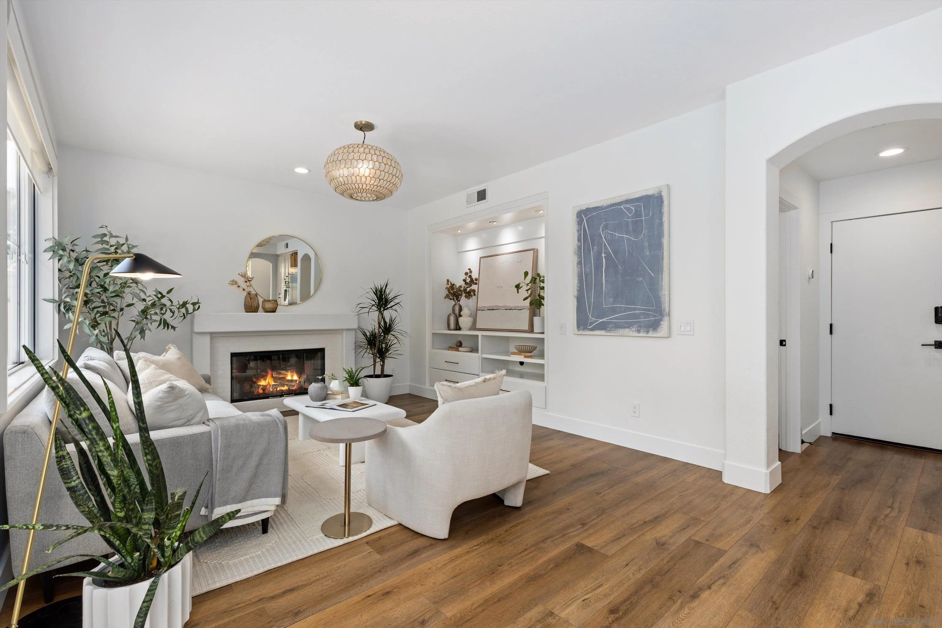 https://cdn.realtyfeed.com/cdn/127/260020989/b18ca656db4d2f31a0d92810716bed50.webp