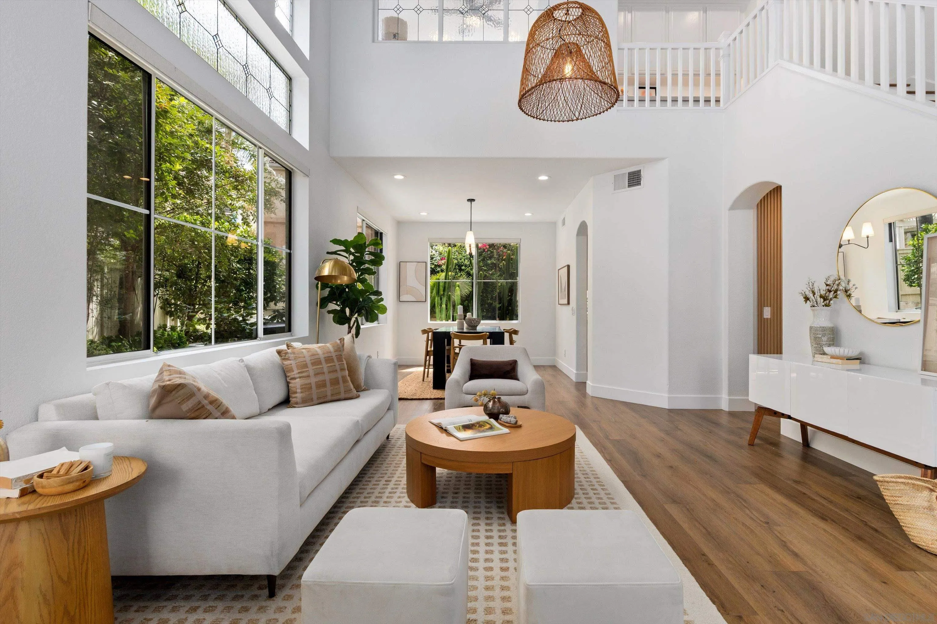 https://cdn.realtyfeed.com/cdn/127/260020989/e9b629bfb8f07ccf21426fe058e47c37.webp