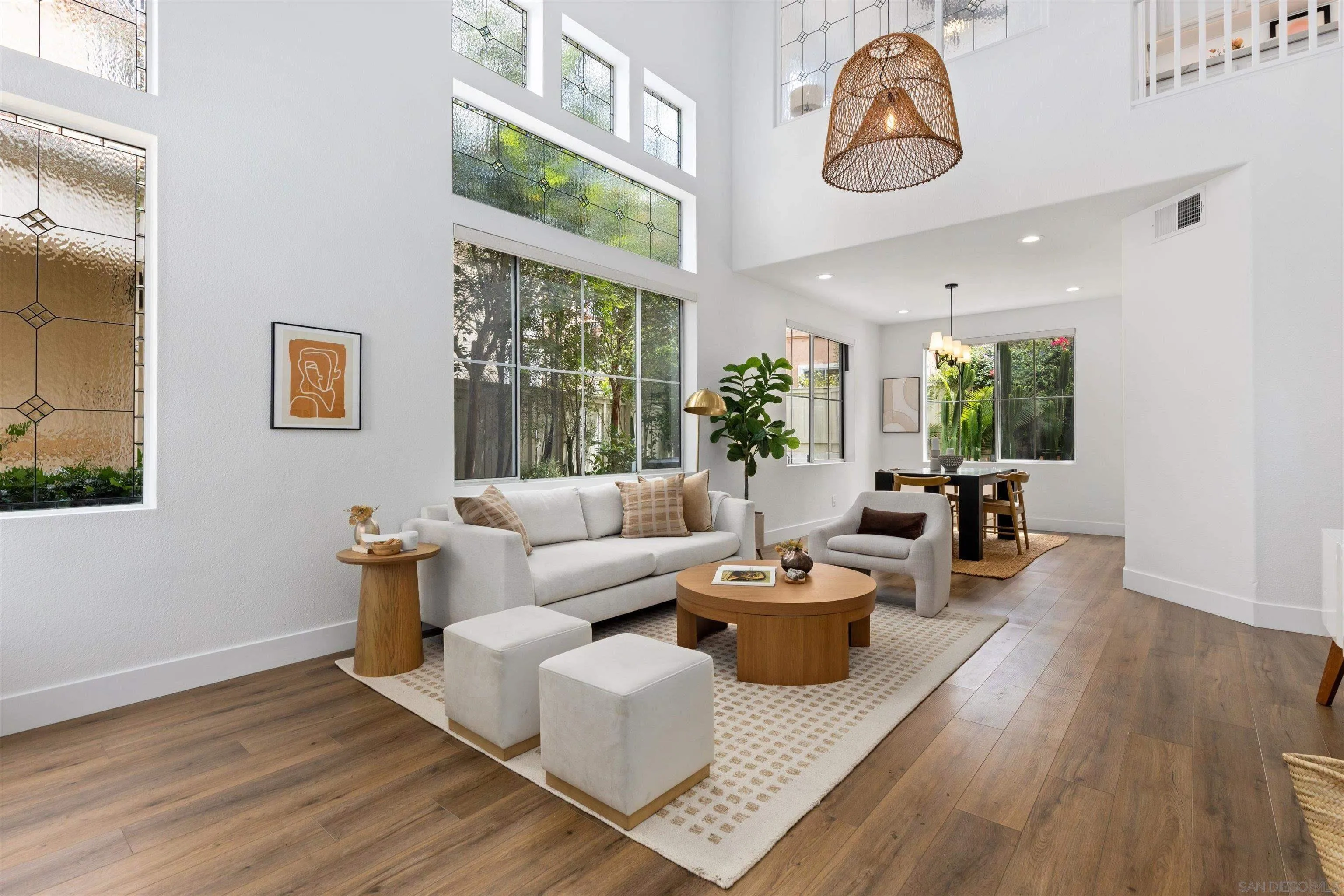 https://cdn.realtyfeed.com/cdn/127/260020989/fa832ece9108a619992211d493a8806f.webp