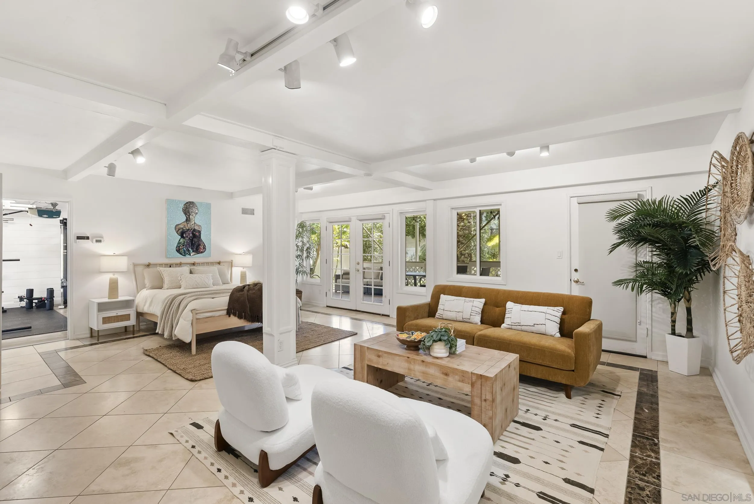 https://cdn.realtyfeed.com/cdn/127/260020991/0eaf2caf1b83f5518bc7e25f8ddd7883.webp