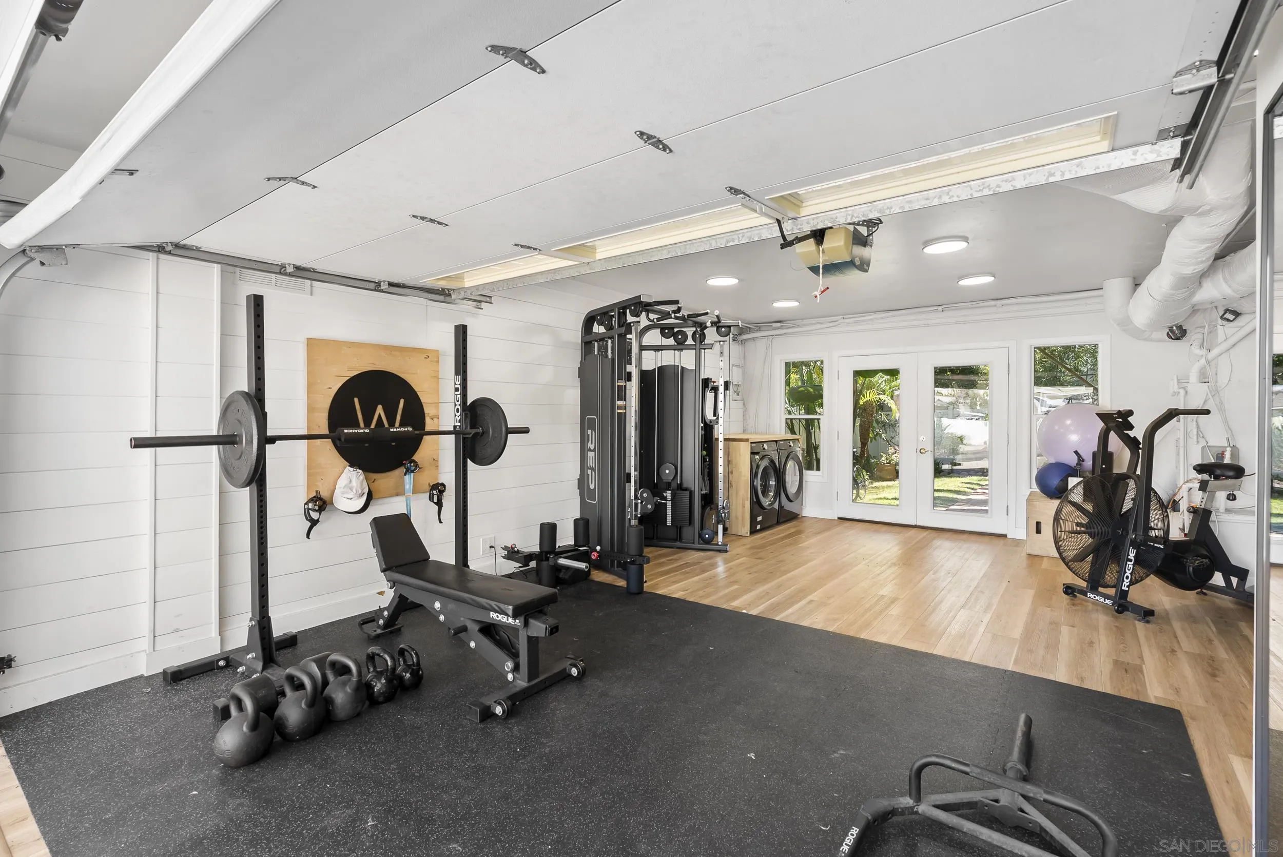 https://cdn.realtyfeed.com/cdn/127/260020991/7d0cbbb09f3c7e4c4f611bc2cc1d949b.webp