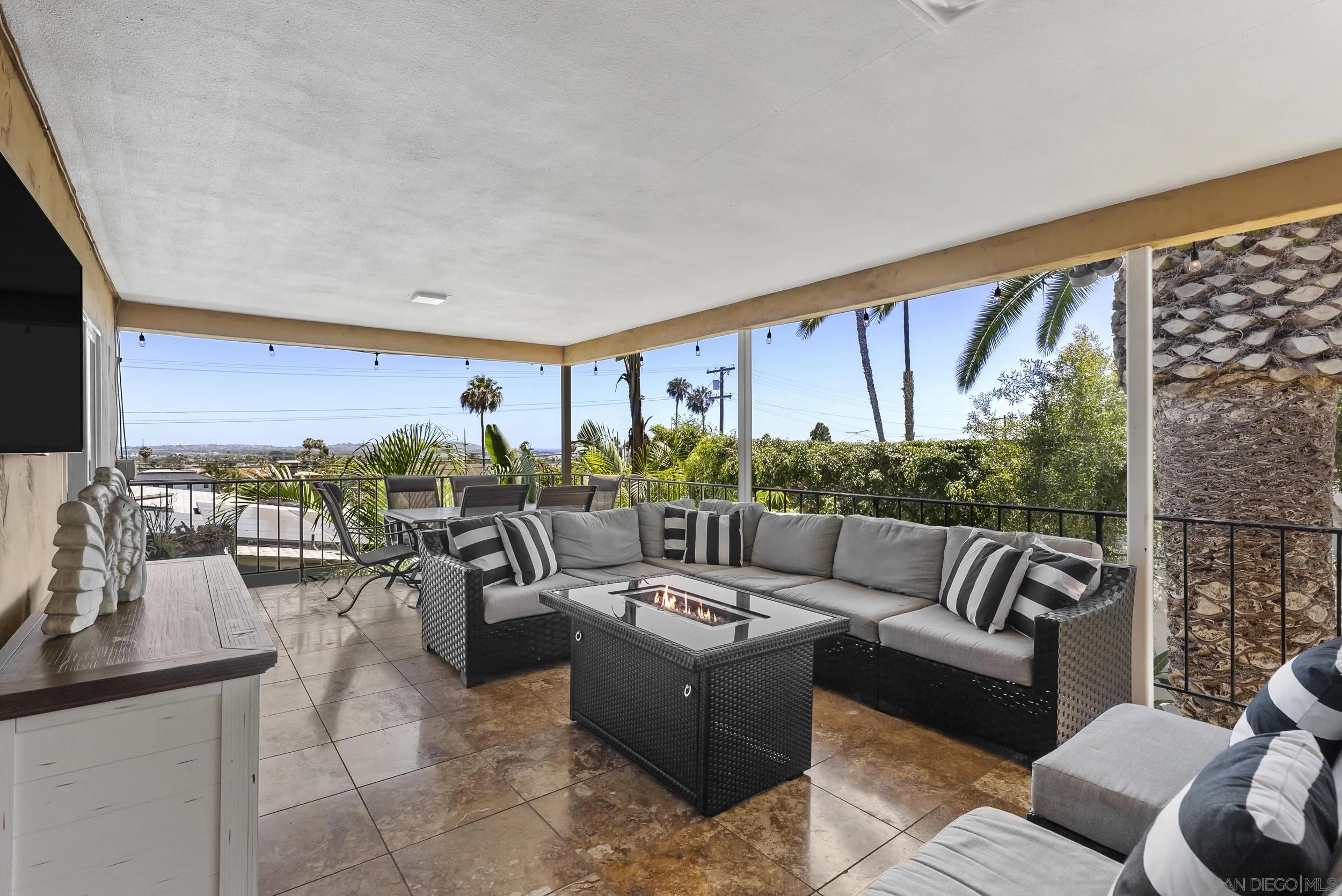https://cdn.realtyfeed.com/cdn/127/260020991/a55d9eb96b0fa24e210c6a7505261844.webp