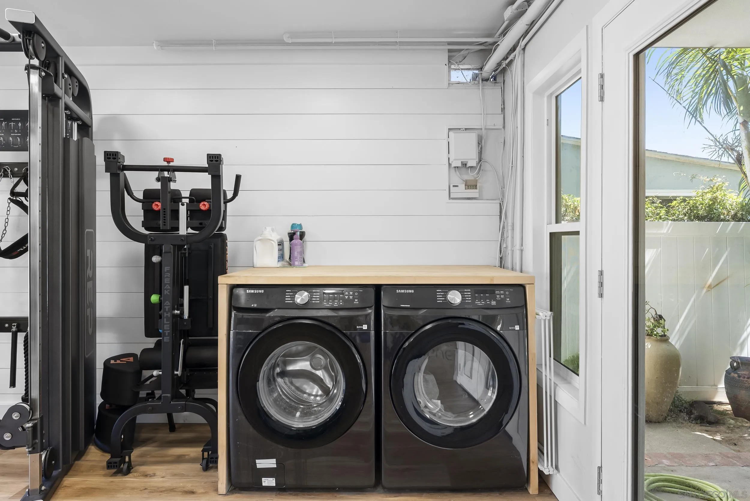 https://cdn.realtyfeed.com/cdn/127/260020991/c8f94537a223640fb2ed46952a40d222.webp