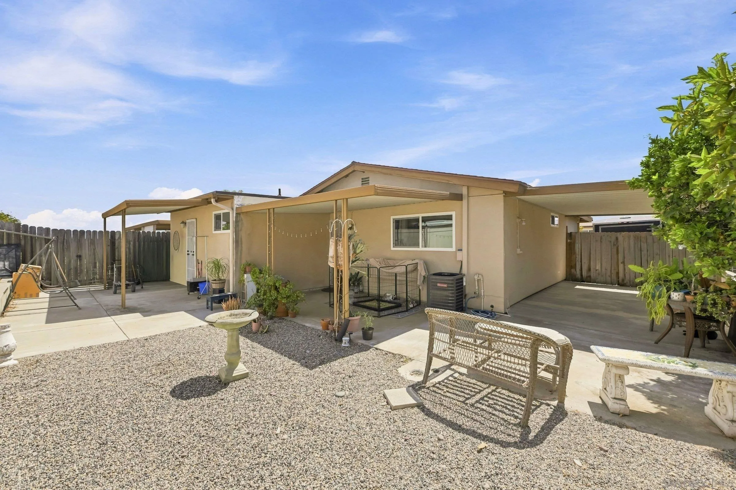 https://cdn.realtyfeed.com/cdn/127/260020992/710547055241d4be4688413c83b80b74.webp