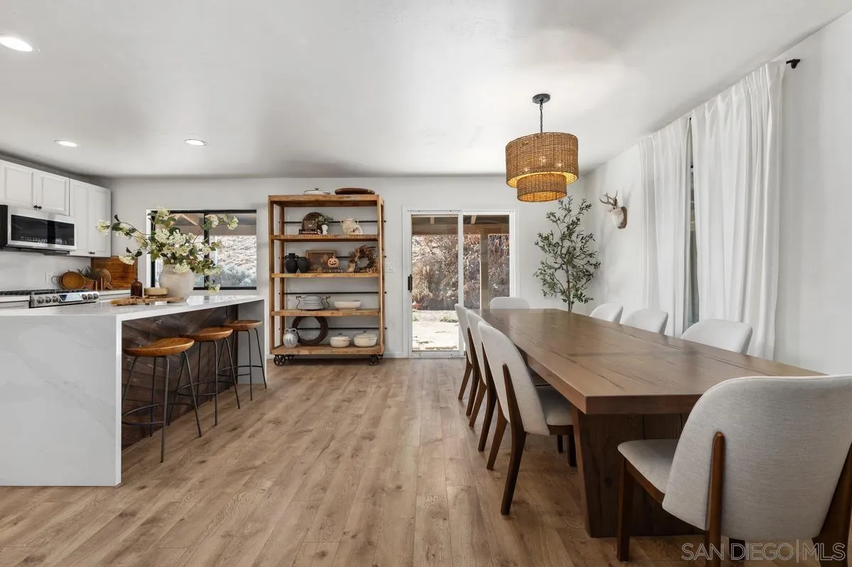 https://cdn.realtyfeed.com/cdn/127/260020993/762b716217868daa70e905978a51886b.webp