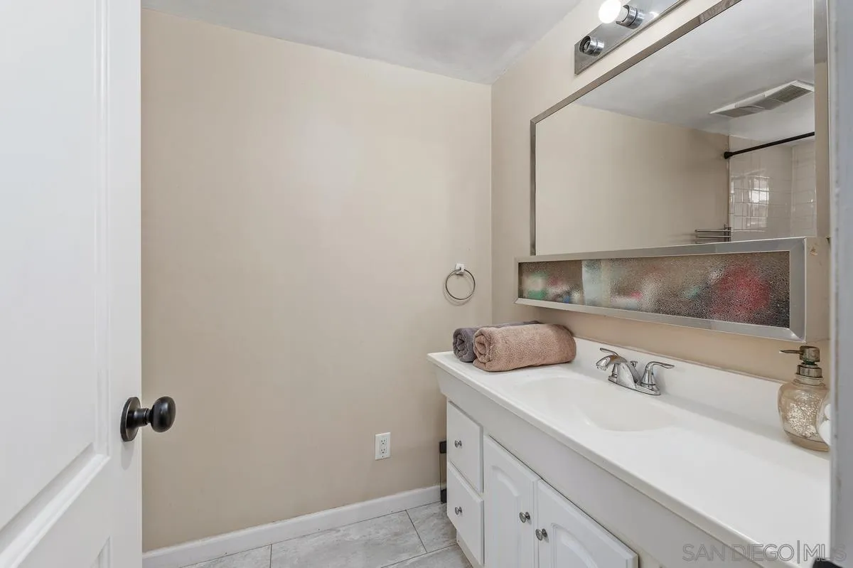 https://cdn.realtyfeed.com/cdn/127/260020993/93697f16ee890f90bf8e4f53ebfd695d.webp