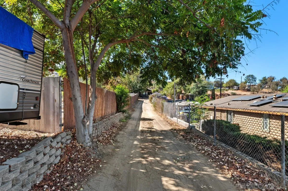 https://cdn.realtyfeed.com/cdn/127/260020993/948d3e87d793aa7923b5168196c89524.webp