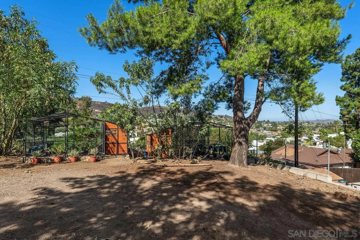 https://cdn.realtyfeed.com/cdn/127/260020993/ad829c38e438eb35c1c2455e8b1319a9.webp