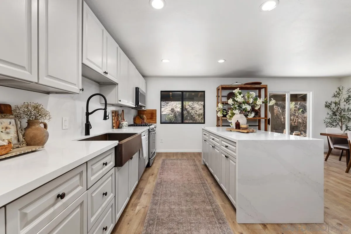 https://cdn.realtyfeed.com/cdn/127/260020993/d480e5dea4ee03351006302ff48da656.webp