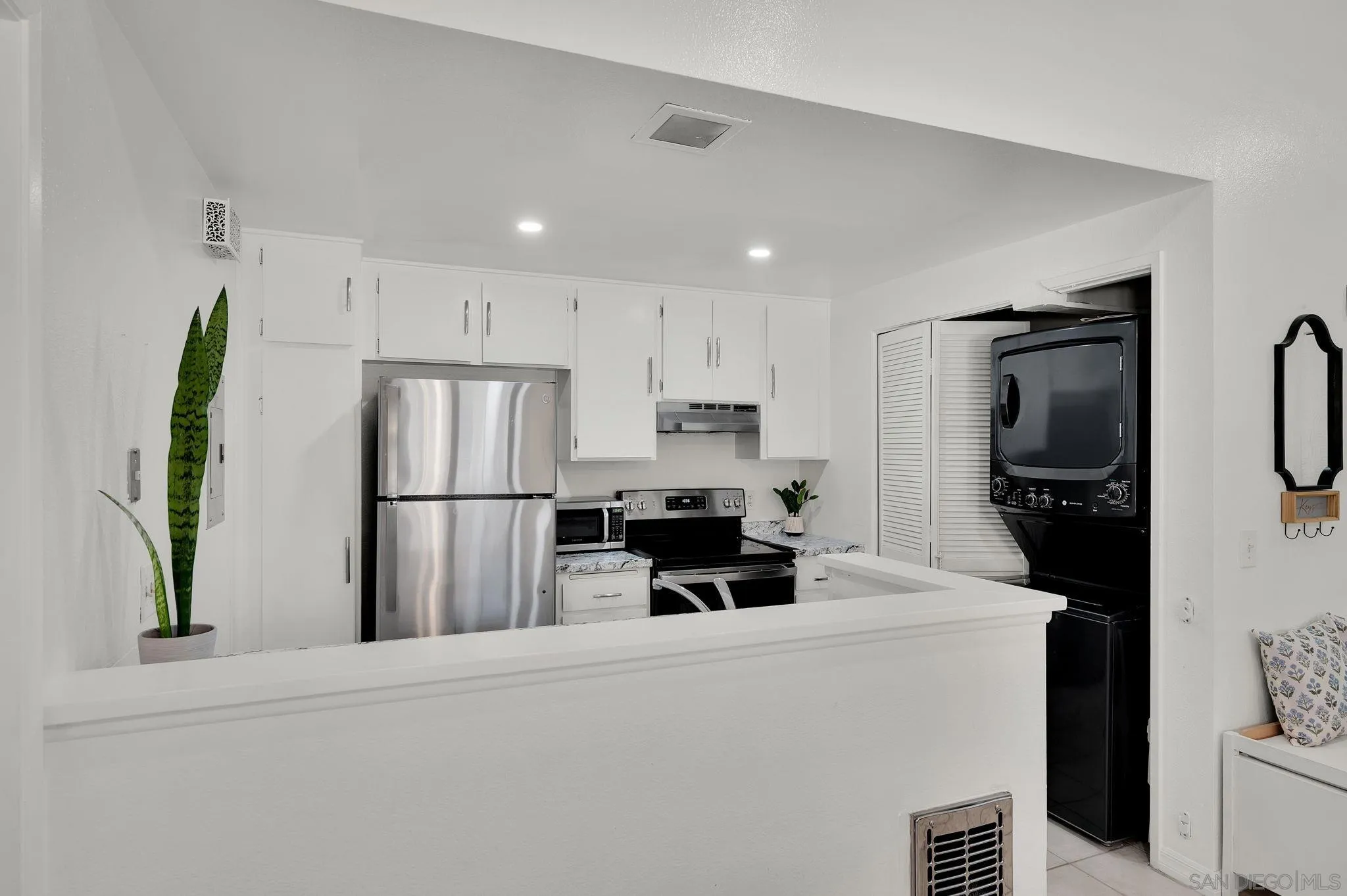 https://cdn.realtyfeed.com/cdn/127/260020996/598fbba4b0485f8cf55ffac93a43b811.webp