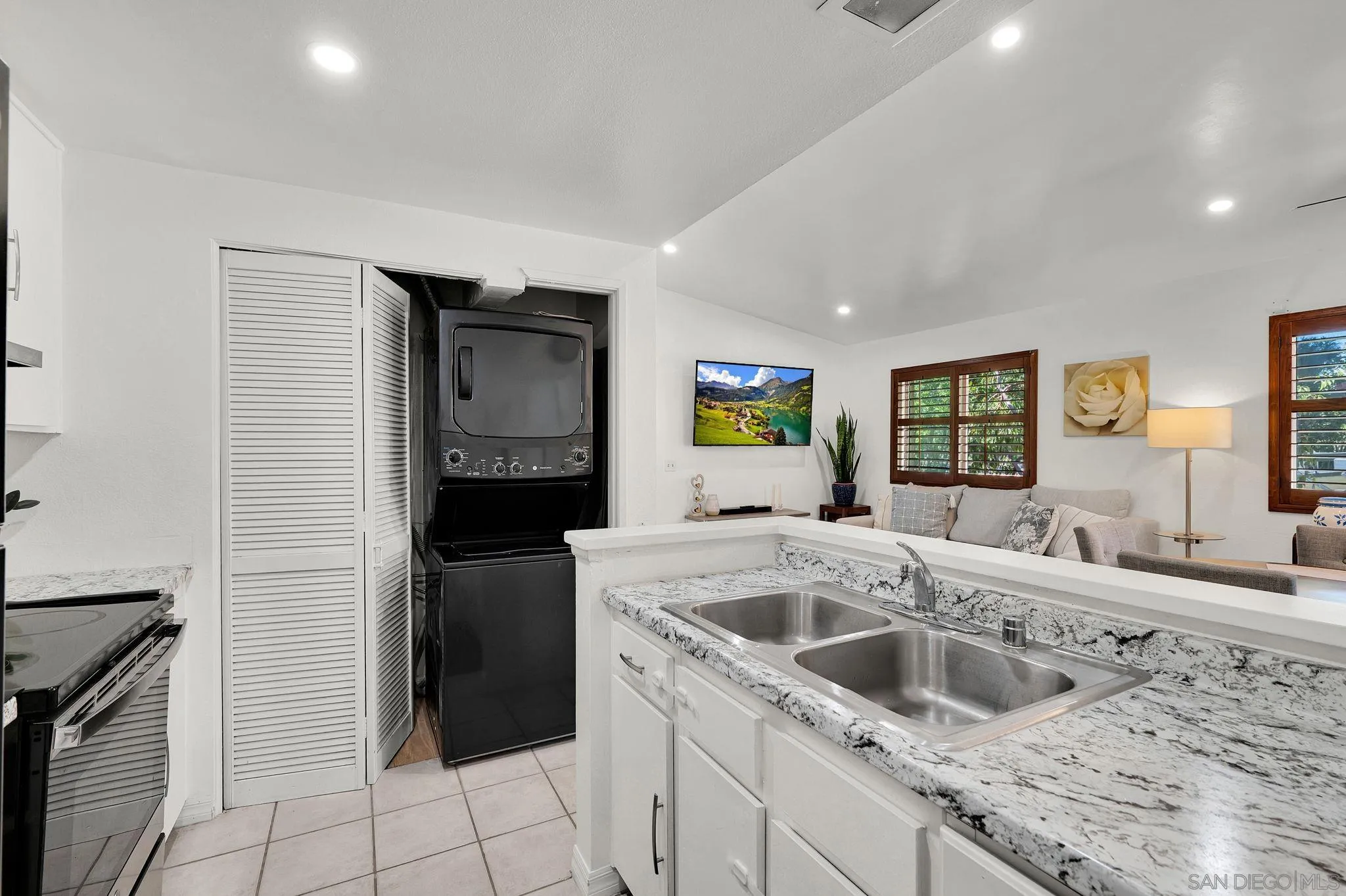 https://cdn.realtyfeed.com/cdn/127/260020996/5b103a0fc25cc0d6b663cfeb5a805e60.webp