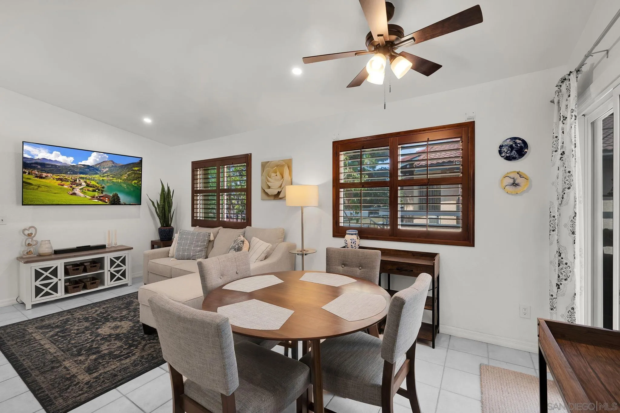 https://cdn.realtyfeed.com/cdn/127/260020996/9d581ac4001a12c8bf5b1de6cff25312.webp