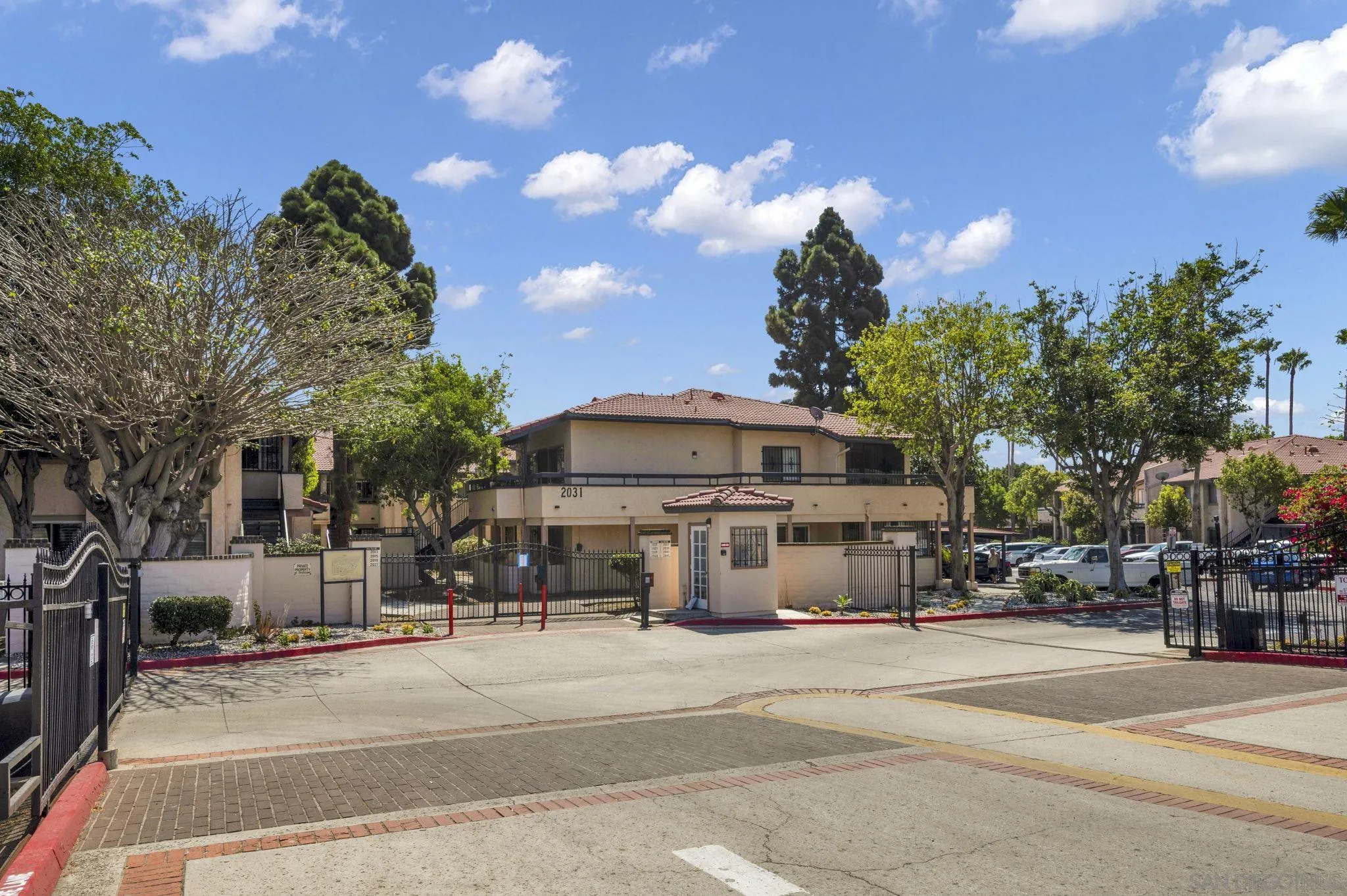 https://cdn.realtyfeed.com/cdn/127/260020996/e20da6b5bab8b7e8ffa85c225ef47fa2.webp