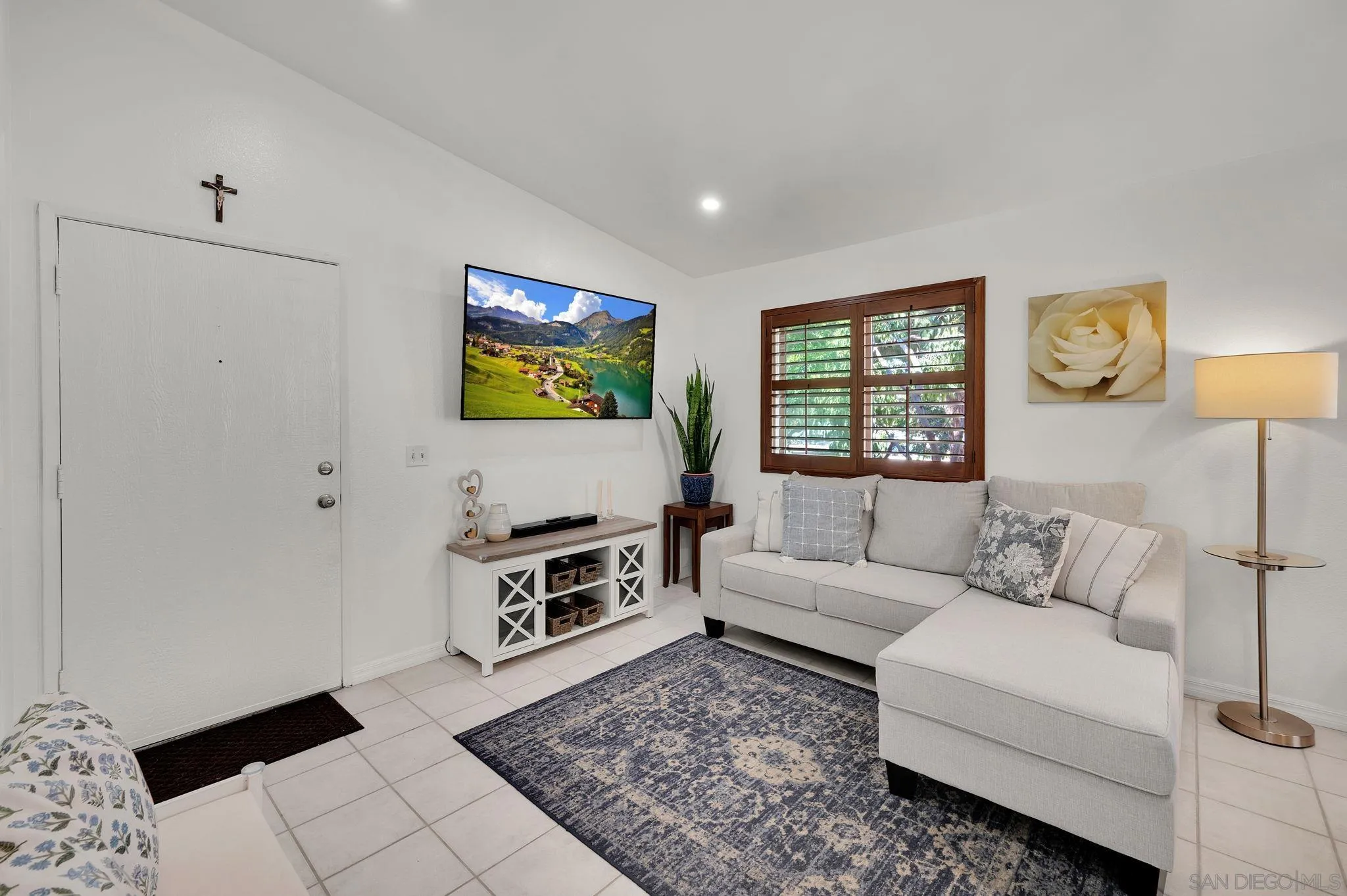 https://cdn.realtyfeed.com/cdn/127/260020996/f1fd7c576f371d53f194b39ccc429773.webp