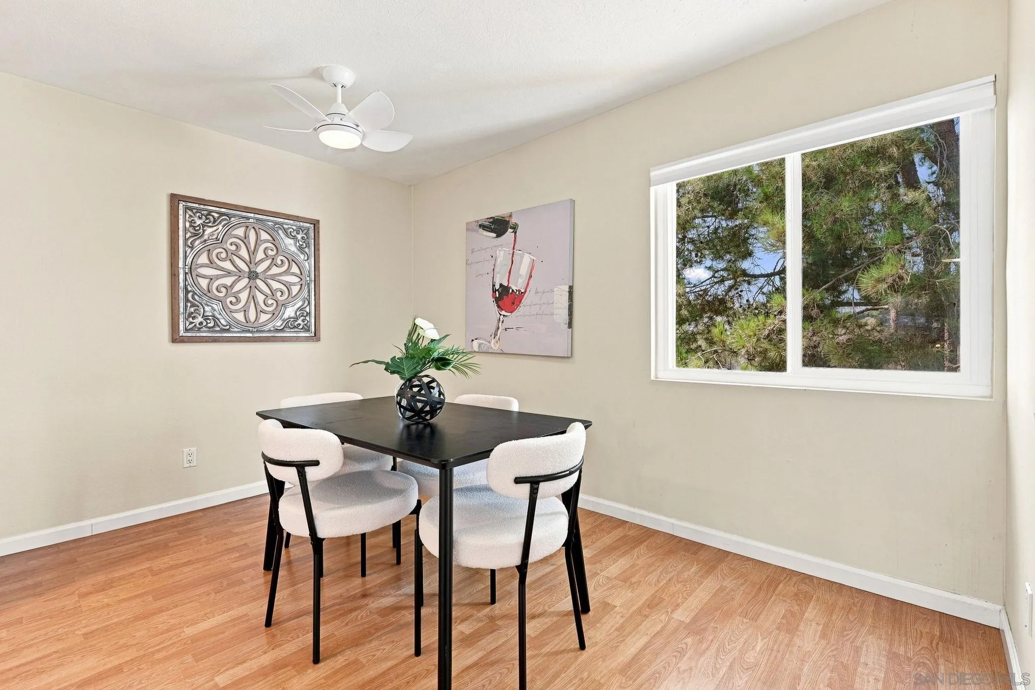 https://cdn.realtyfeed.com/cdn/127/260020999/141b6301217e1f7ff2aad2c853bc936f.webp