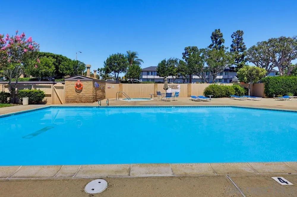 https://cdn.realtyfeed.com/cdn/127/260021002/a8a1b260271b45fee3b63715624ed8ae.webp