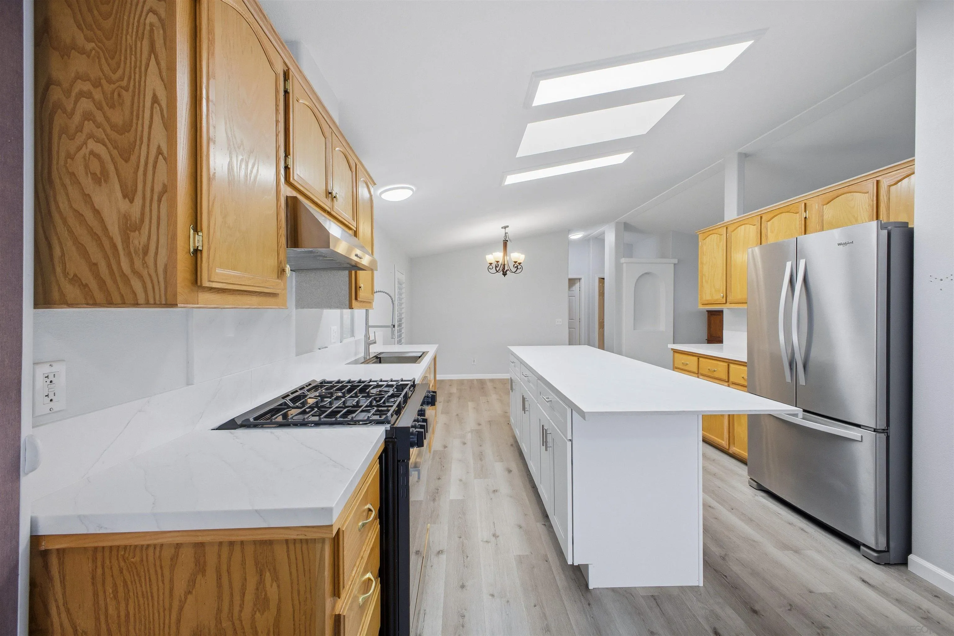 https://cdn.realtyfeed.com/cdn/127/260021005/2f80f0775a9ffea205660eac6f3620ae.webp