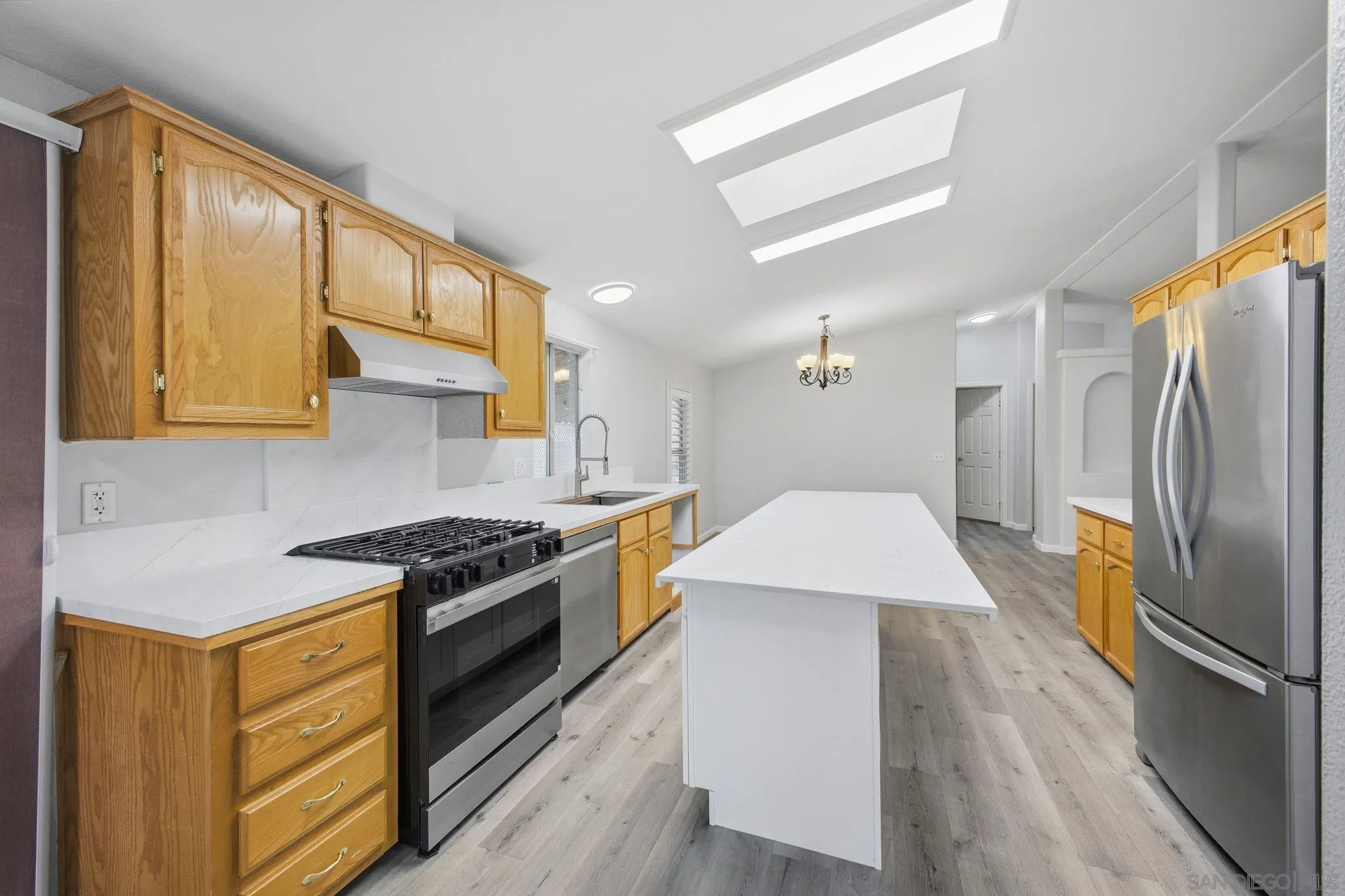 https://cdn.realtyfeed.com/cdn/127/260021005/4b149792349cdf383d13b7d4f932937a.webp