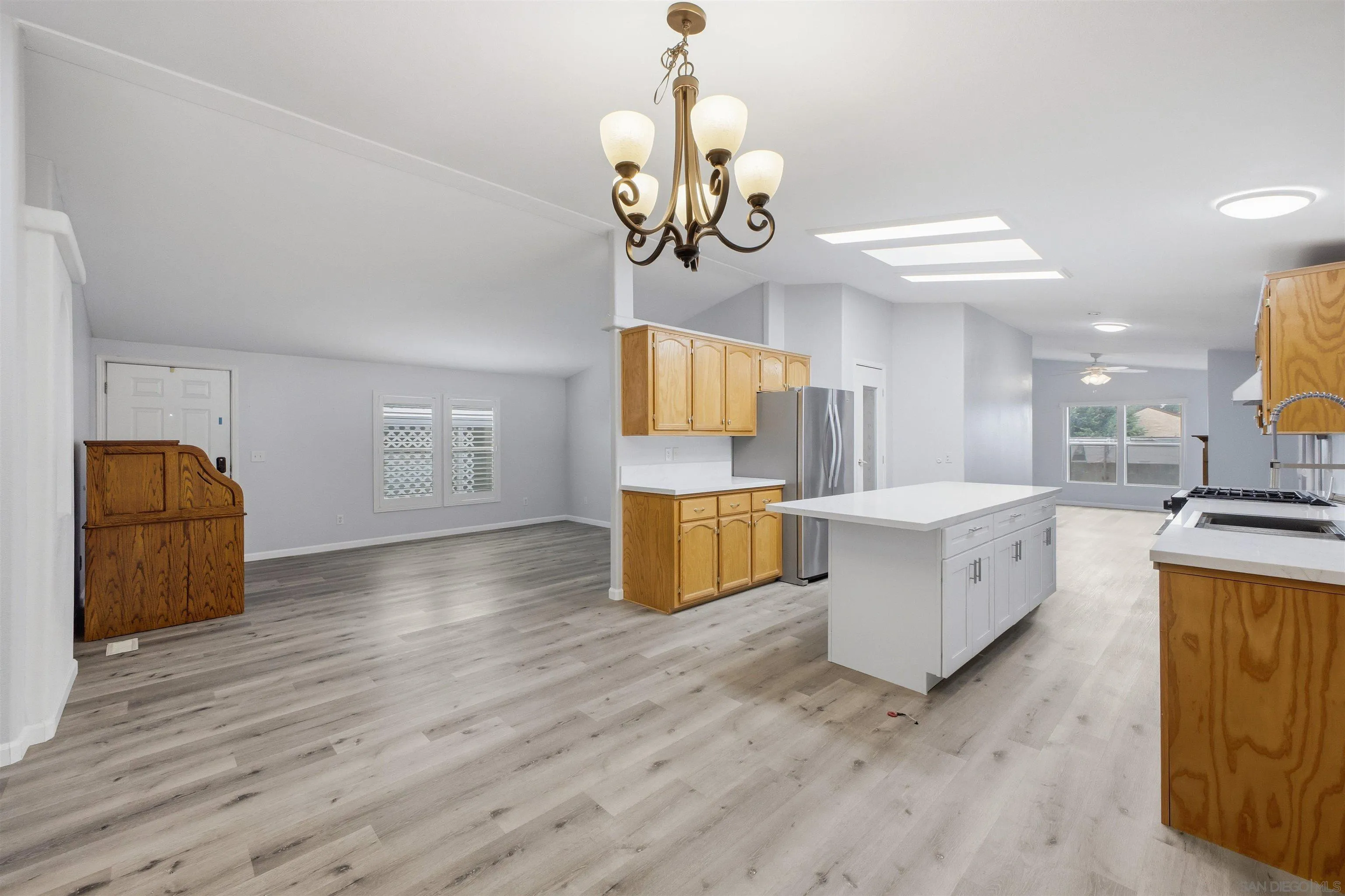 https://cdn.realtyfeed.com/cdn/127/260021005/a4babcc629e5cf17f8908da83ac4afda.webp