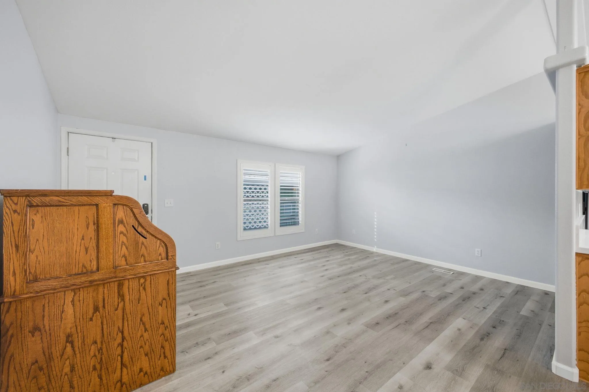 https://cdn.realtyfeed.com/cdn/127/260021005/ea6f32ef60092082c97688c93bb5eae4.webp