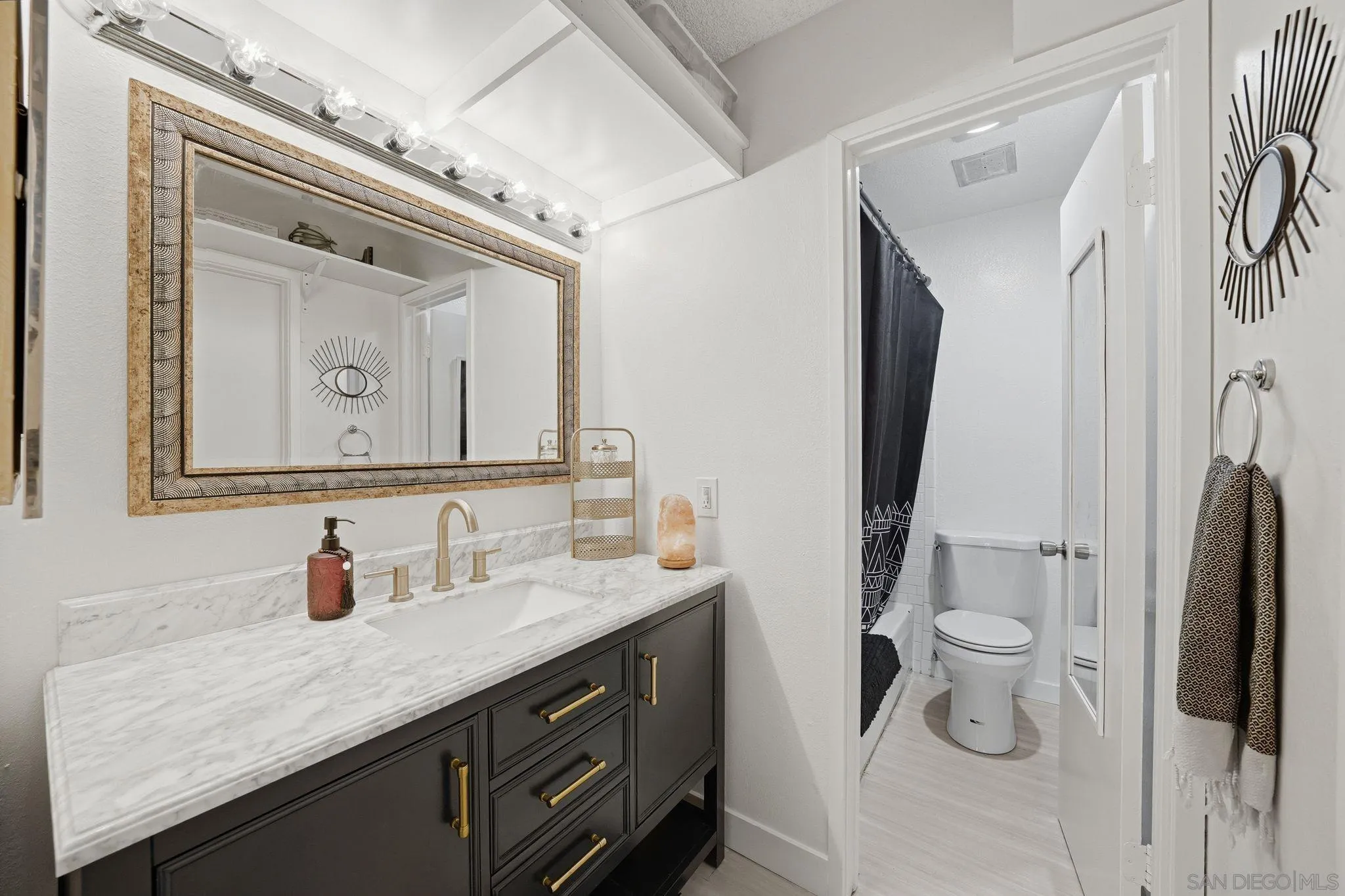 https://cdn.realtyfeed.com/cdn/127/260021007/26d07dce7c3c72f08934f8b19470588c.webp