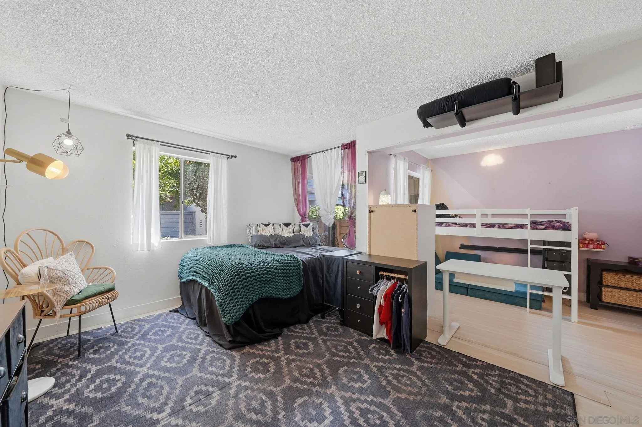 https://cdn.realtyfeed.com/cdn/127/260021007/a53308847d32c2e0702d12fdb69e308a.webp
