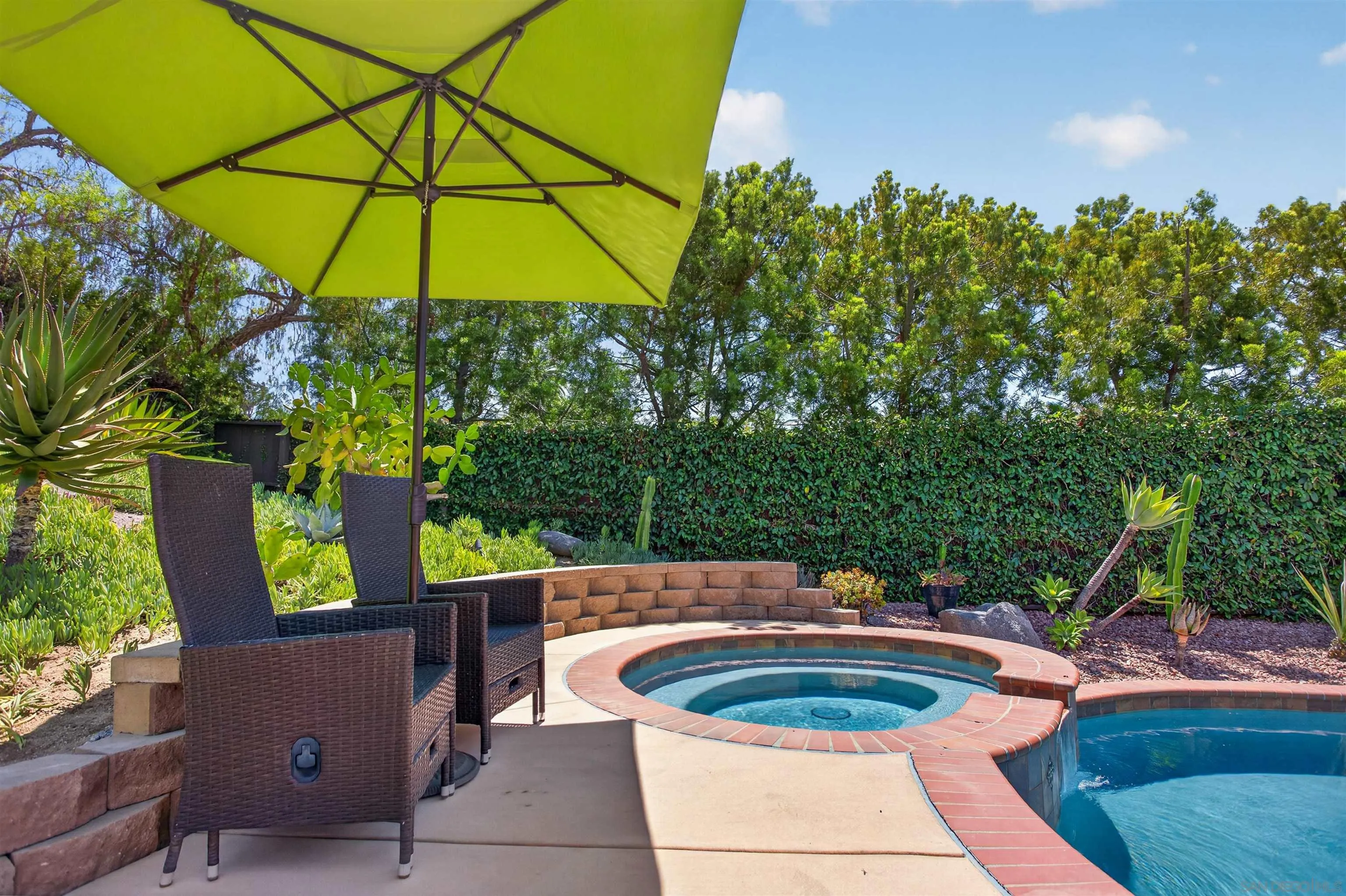 https://cdn.realtyfeed.com/cdn/127/260021009/10e8c807216310ed42e470f4f6a1789b.webp