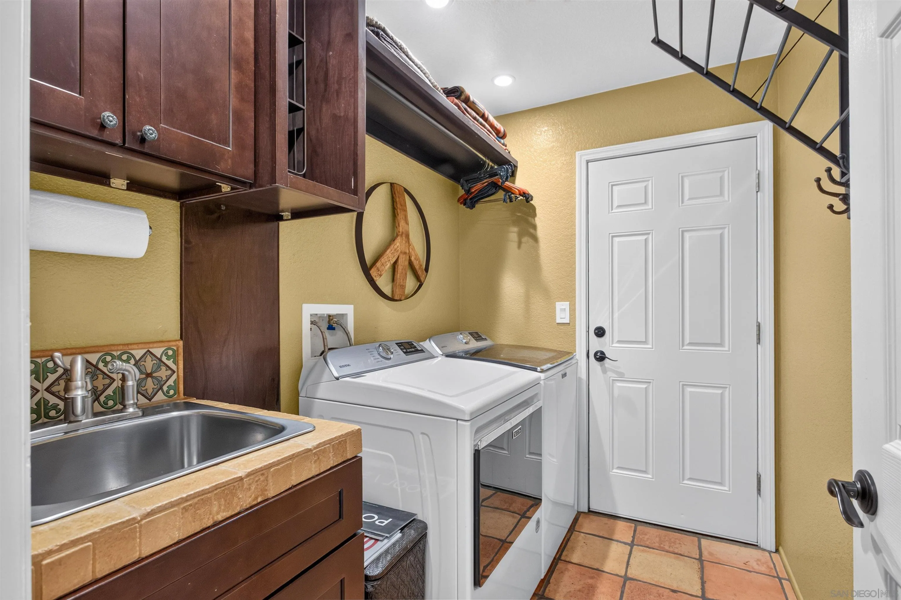 https://cdn.realtyfeed.com/cdn/127/260021009/2267d81121095847c8e403565efa8f83.webp