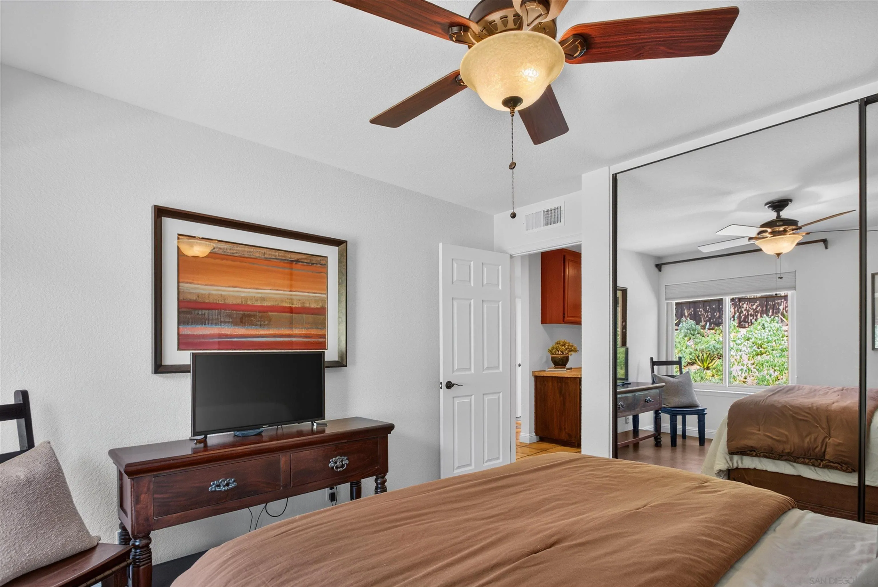 https://cdn.realtyfeed.com/cdn/127/260021009/2740f525967111c82ab6aa213a9aebd9.webp