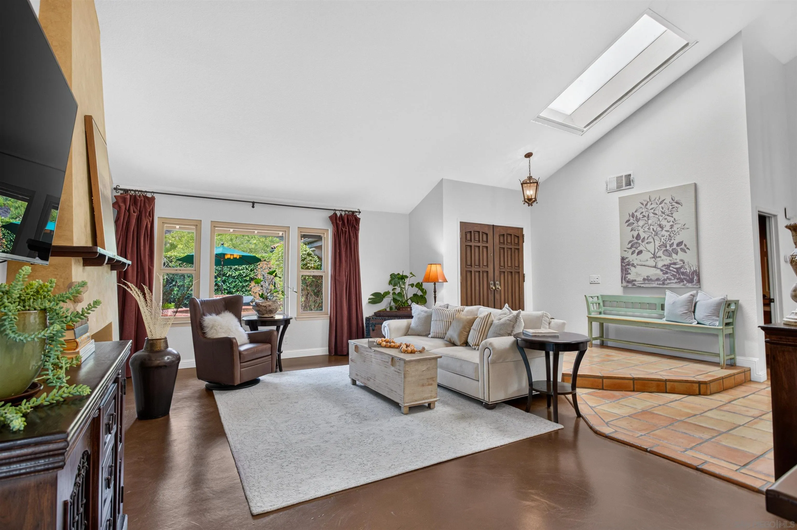 https://cdn.realtyfeed.com/cdn/127/260021009/428285b963f0ac01ef0ee78dc7cf94c5.webp