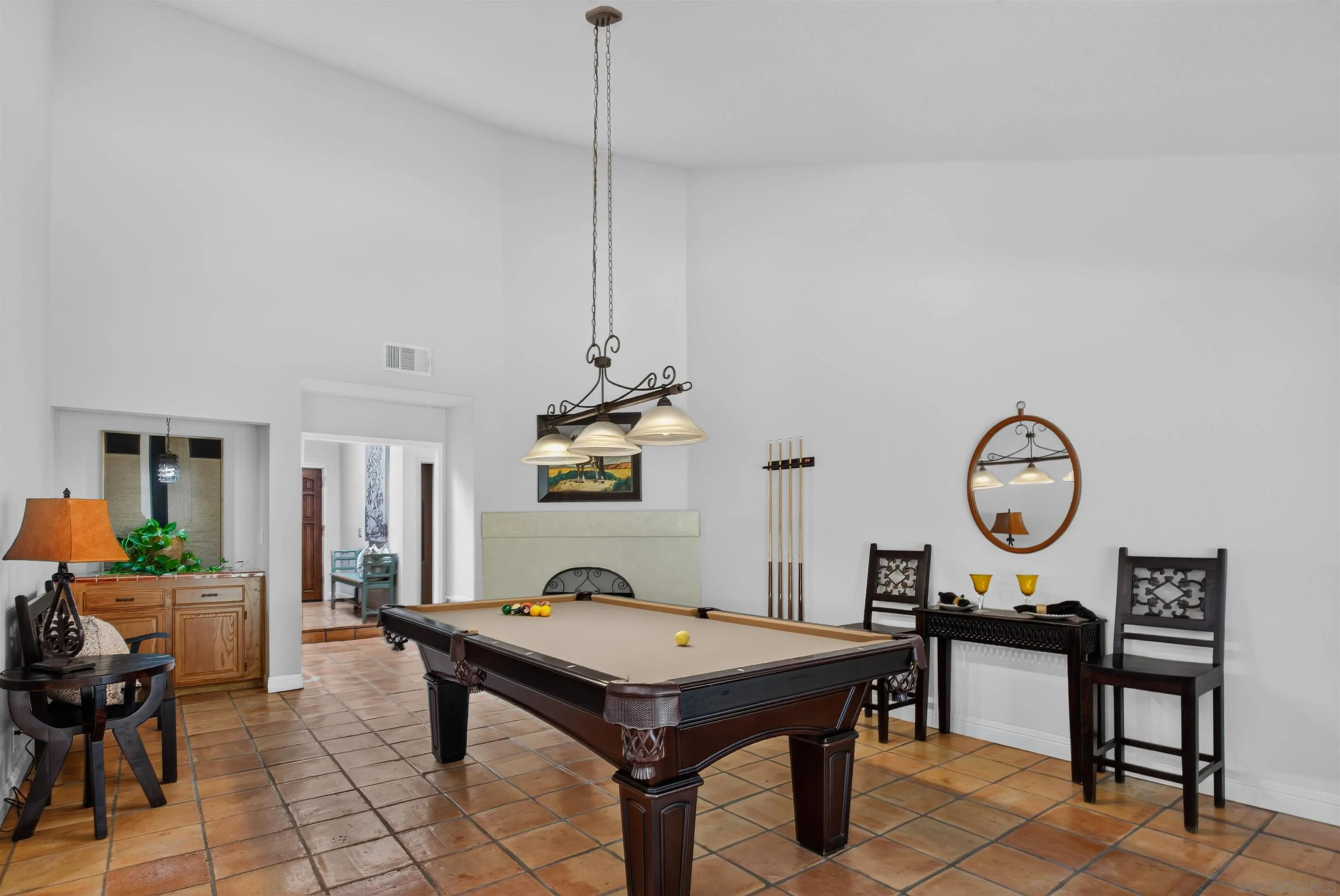 https://cdn.realtyfeed.com/cdn/127/260021009/623fb51f87f388d9b79dff7f30c9d4a3.webp