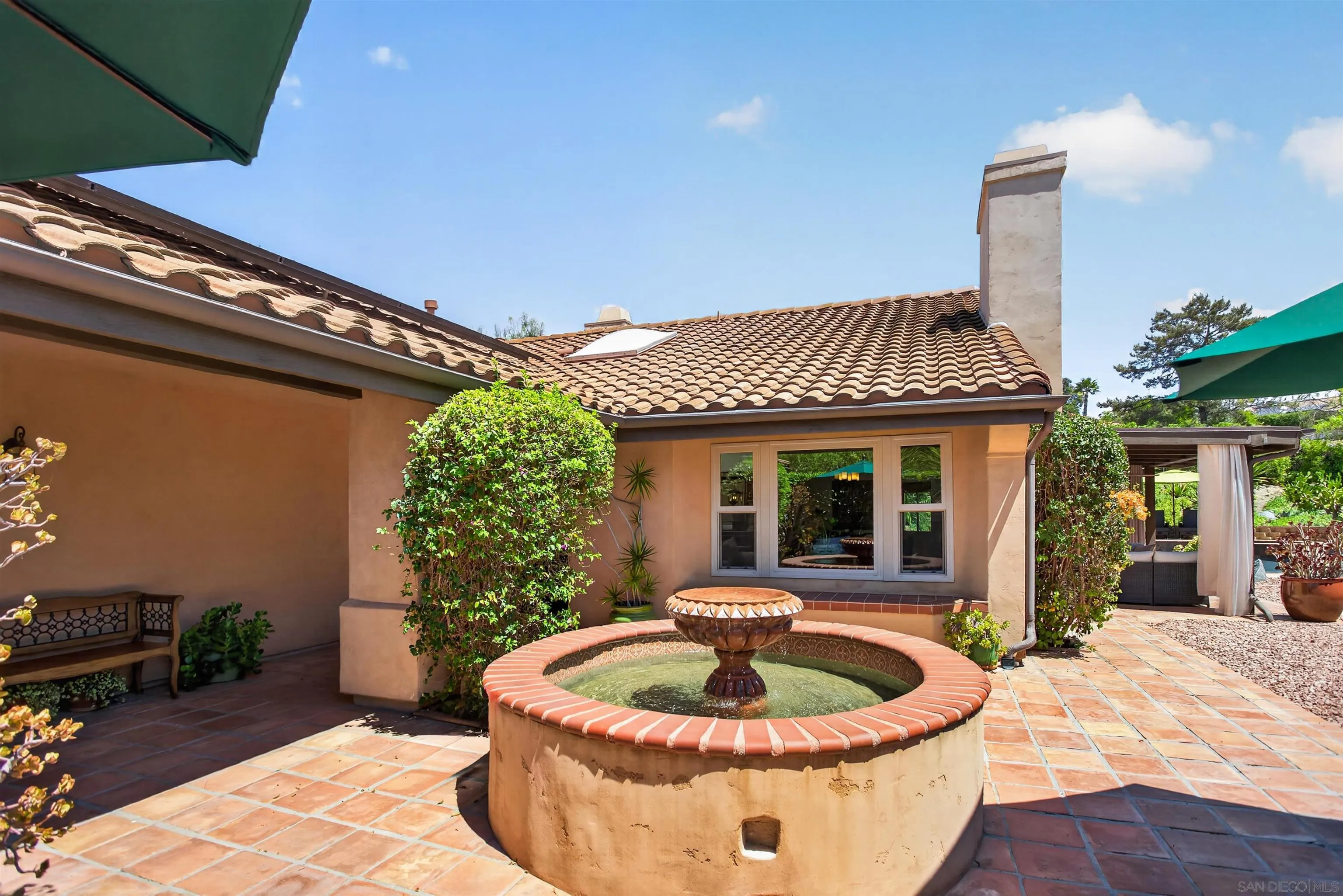 https://cdn.realtyfeed.com/cdn/127/260021009/66a98a4f4750bedd2e772325db42f5fc.webp