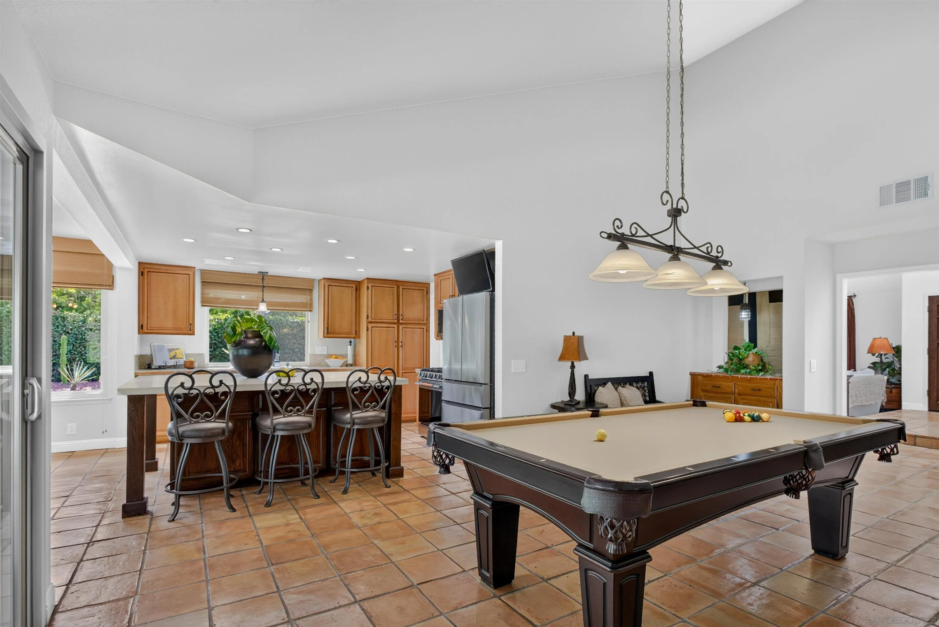 https://cdn.realtyfeed.com/cdn/127/260021009/c10c820014f4f723d44f1f4002c315bb.webp