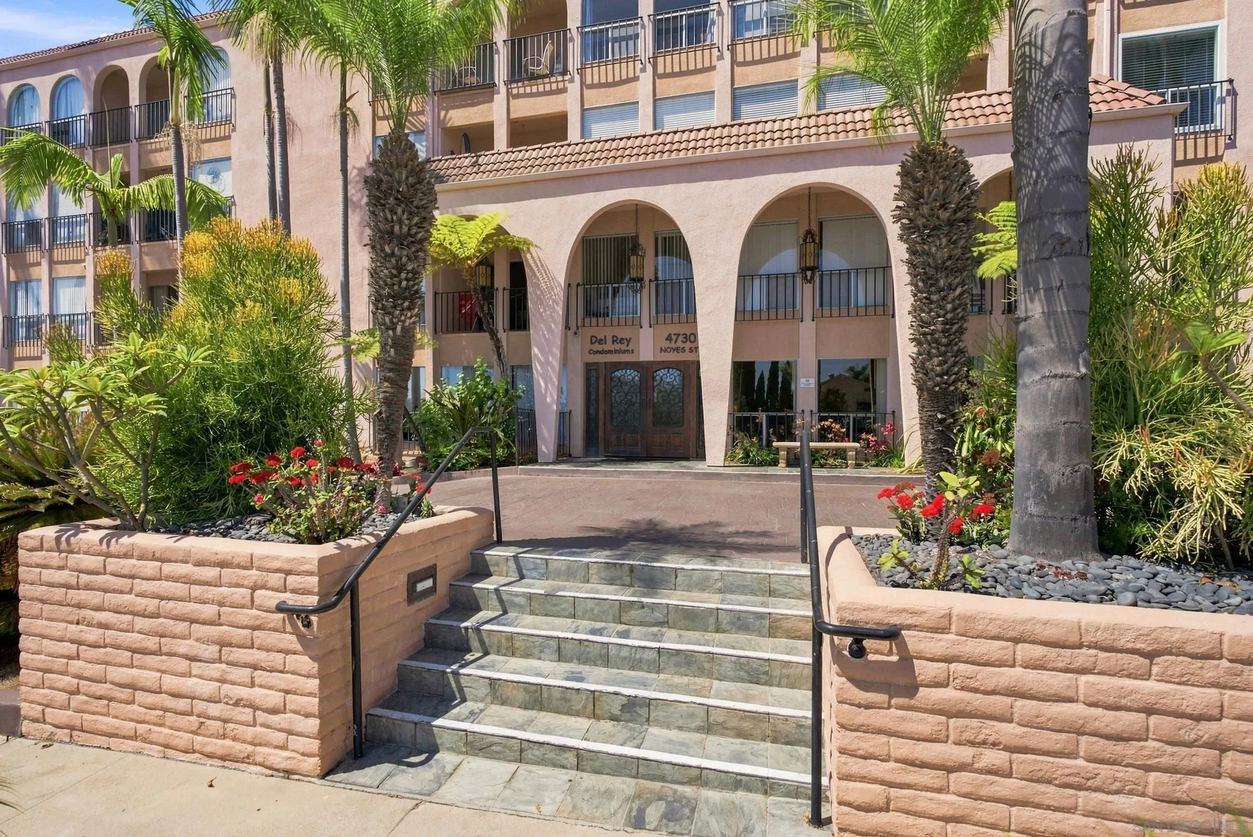https://cdn.realtyfeed.com/cdn/127/260021013/9f0c92fe0b93fe53a62d1a4710cebb62.webp