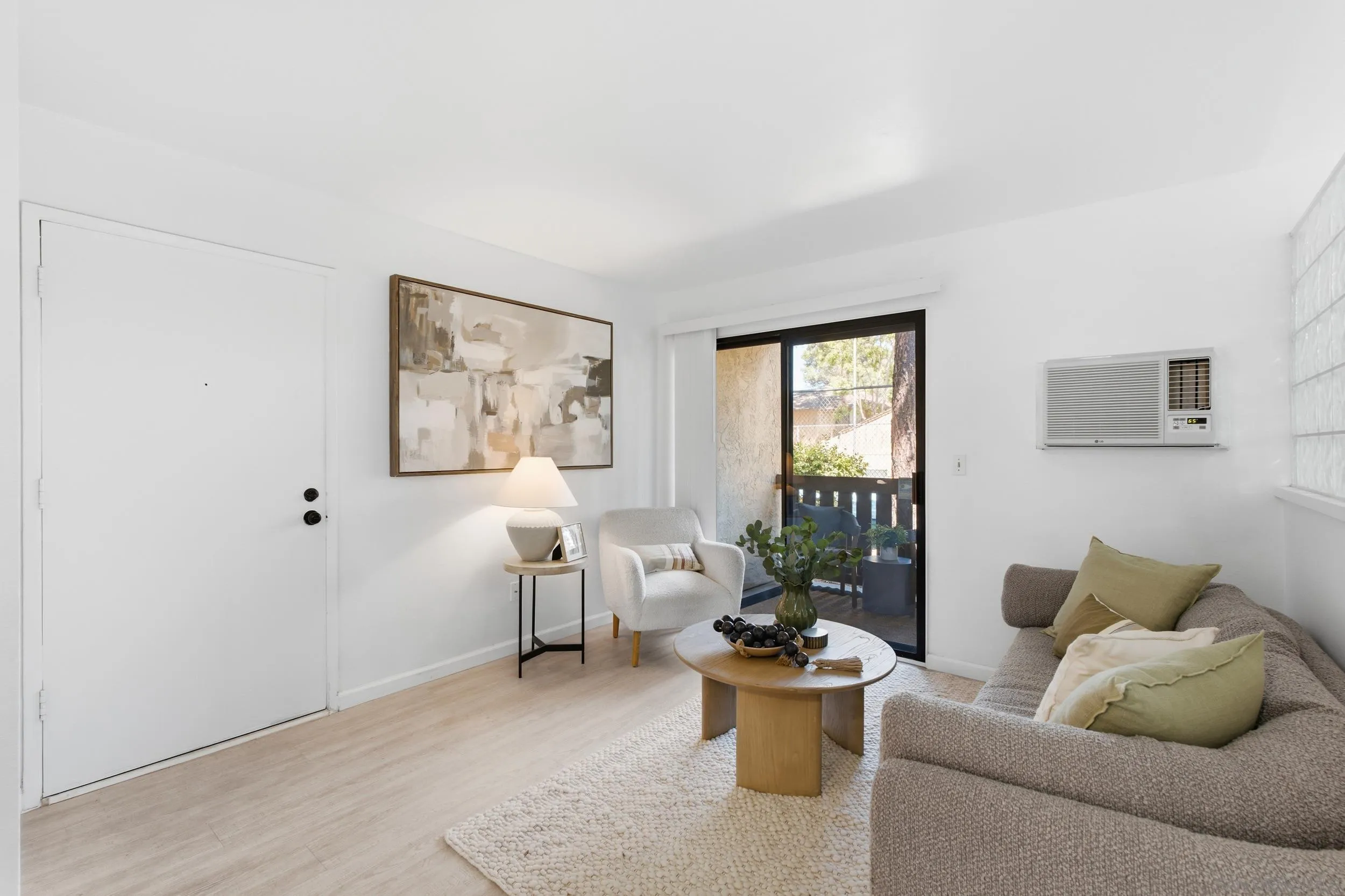 https://cdn.realtyfeed.com/cdn/127/260021014/9fc7773cc67ba7e92a0a8555936dc7b5.webp