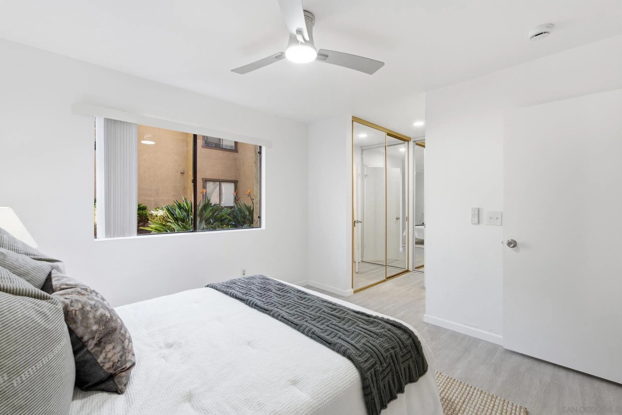 https://cdn.realtyfeed.com/cdn/127/260021014/f79c4a0925c2e80e4bac48bfeff82729.webp