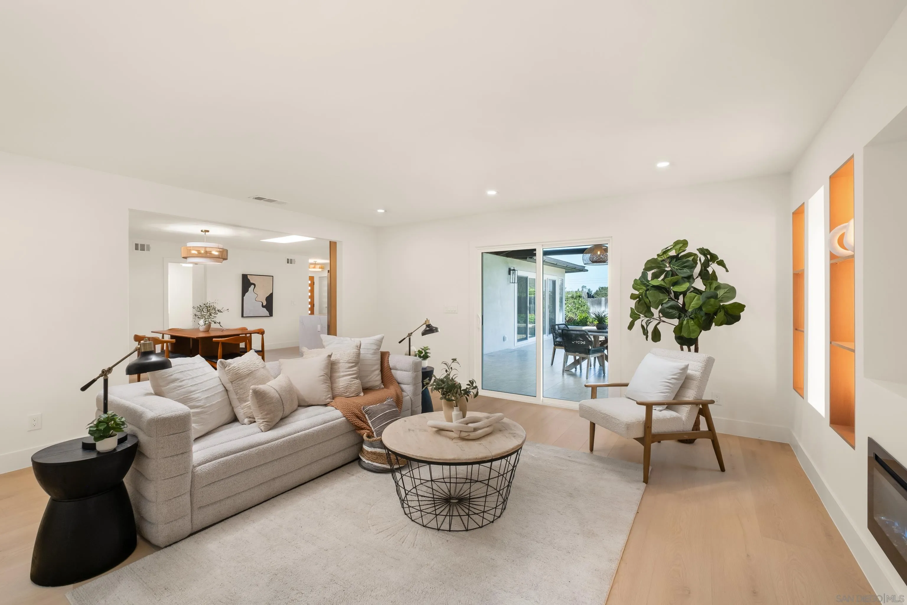 https://cdn.realtyfeed.com/cdn/127/260021016/07c96ba6a3286ad710875dace4ae9413.webp